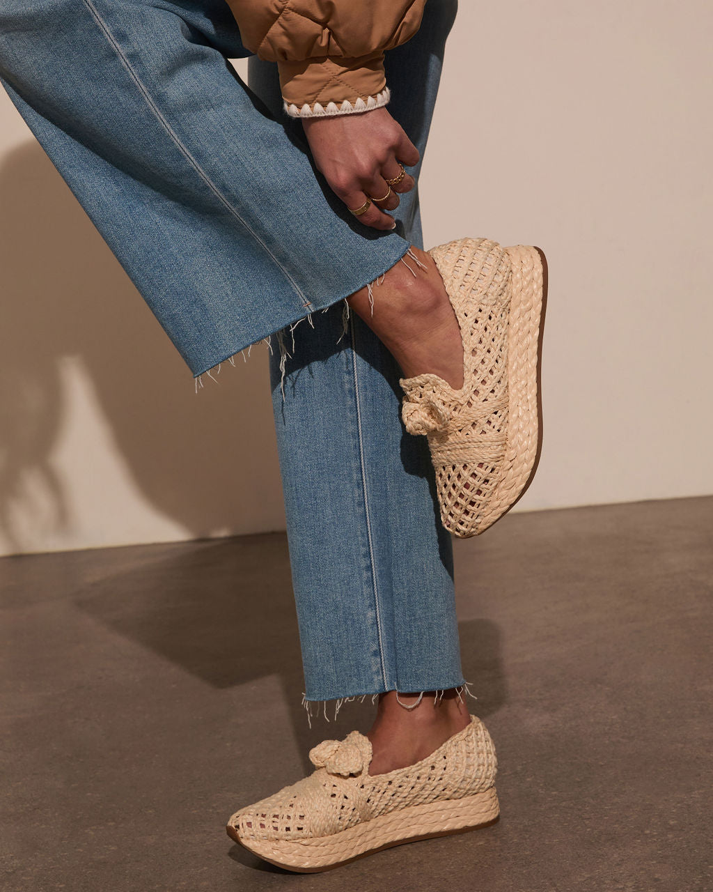 {product_title} - {shop_name}