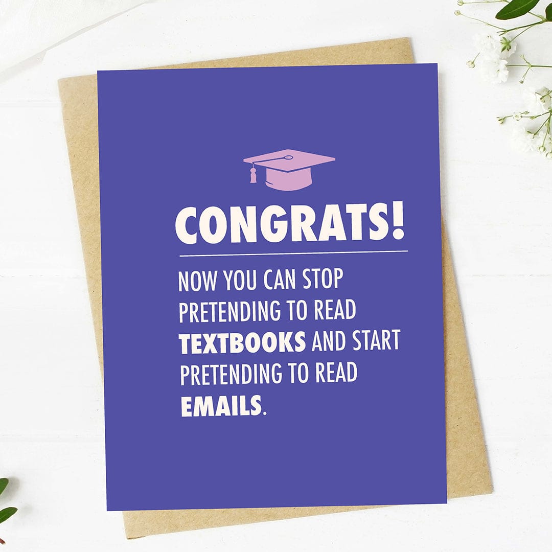  Pretending To Read Emails Funny Graduation Text Card、mySite、ghnorth