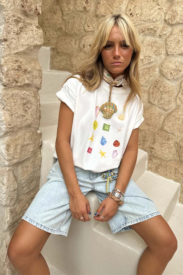 White Shell Ioana T Shirt、mySite、solidvoid