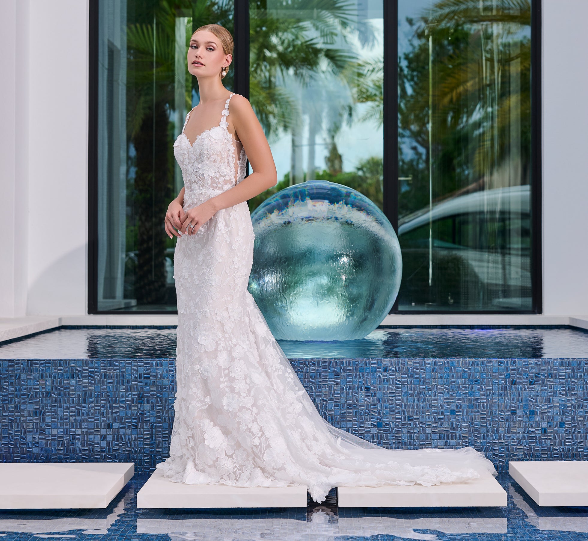 All Over Lace Slim Gown in Ivory Almond、mySite、solidvoid