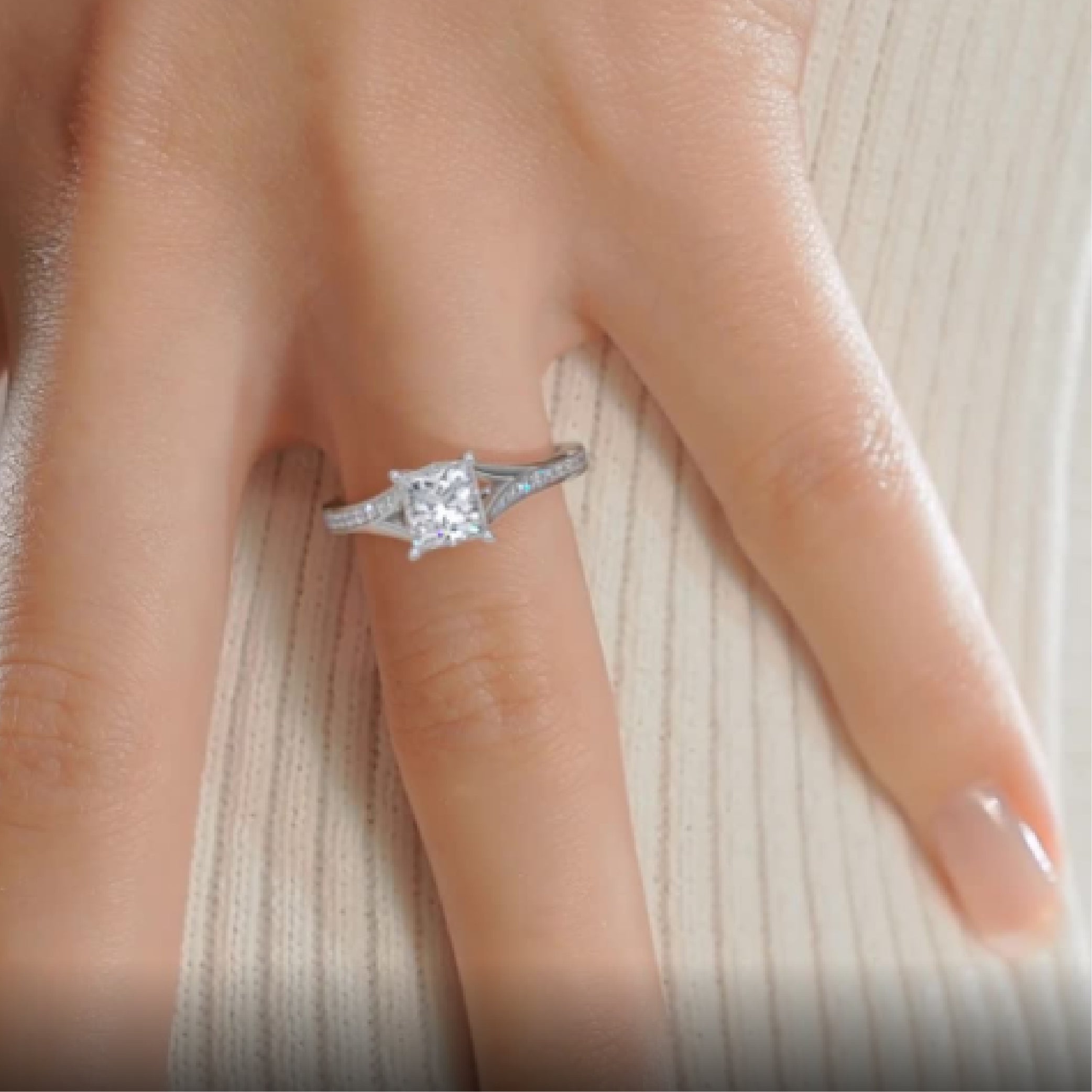 Alexandria Diamond Engagement Ring -18K White Gold、mySite、hinf8tx79