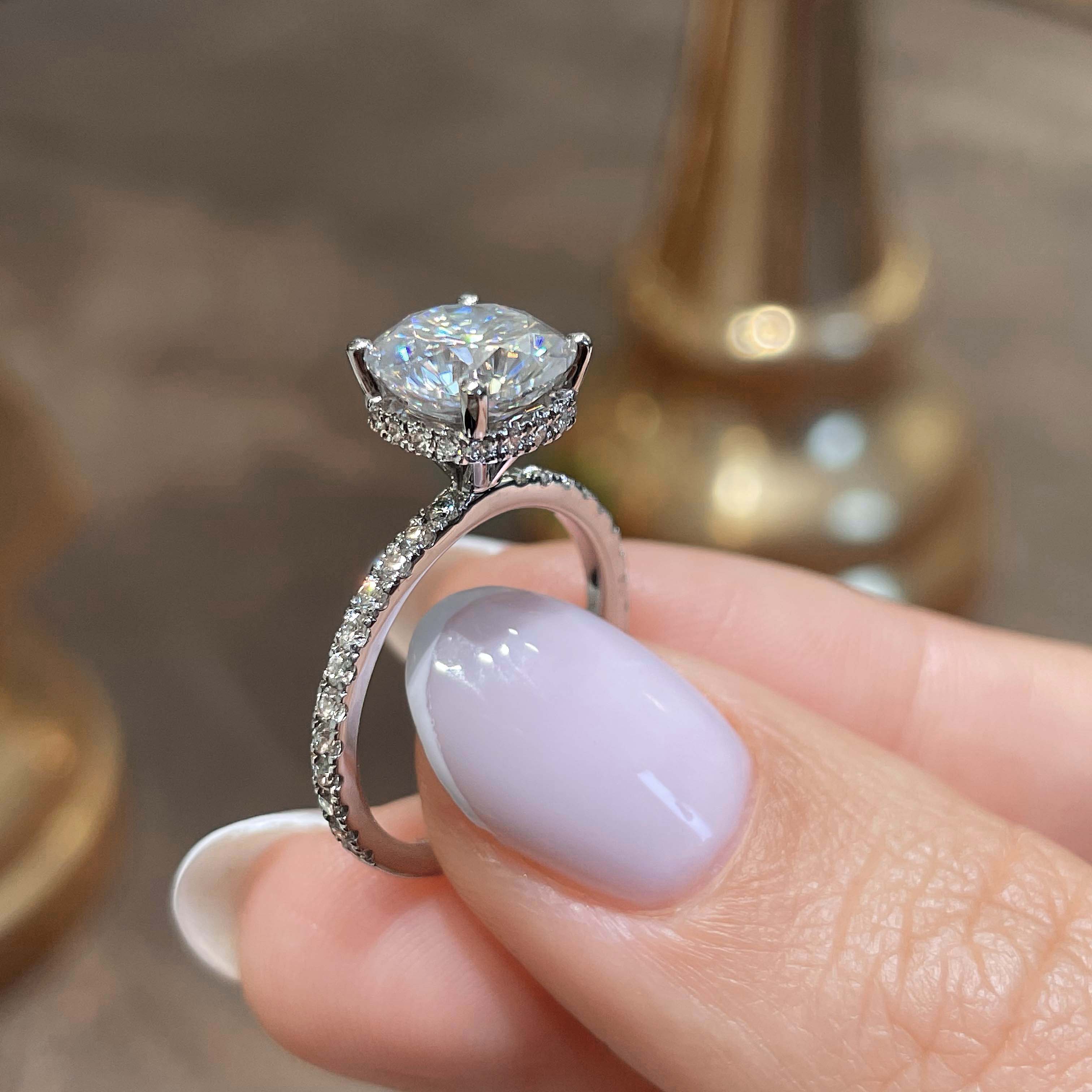 Madeline Moissanite & Diamond Ring -Platinum、mySite、hinf8tx79