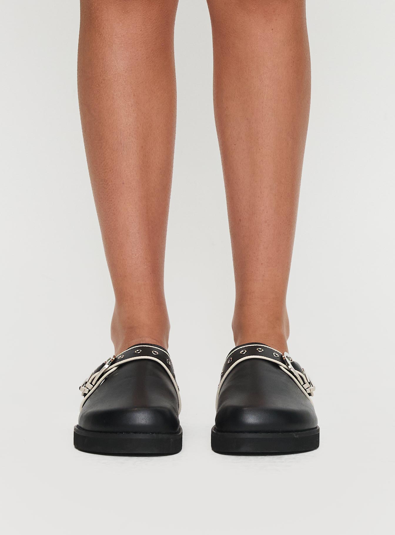 Nellie Flats Black、mySite、solidvoid