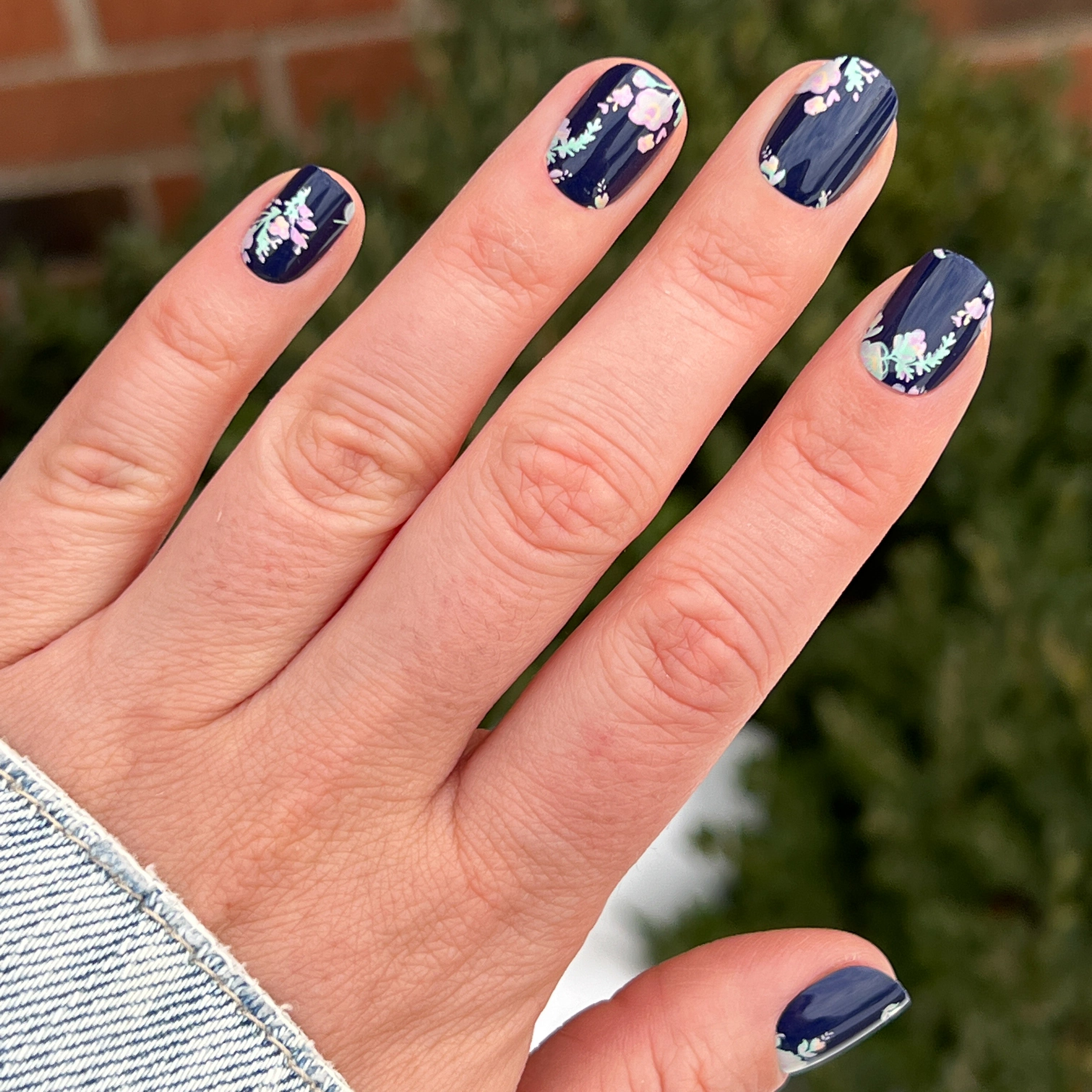 Micro Floral - Press-Ons | Extra Short | Squoval、mySite、solidvoid