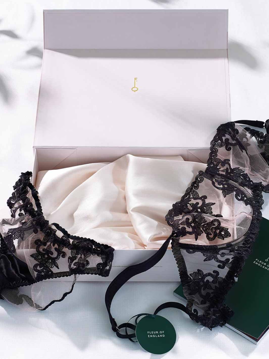  Large Luxury Lingerie Gift Box、mySite、justintrudeaud