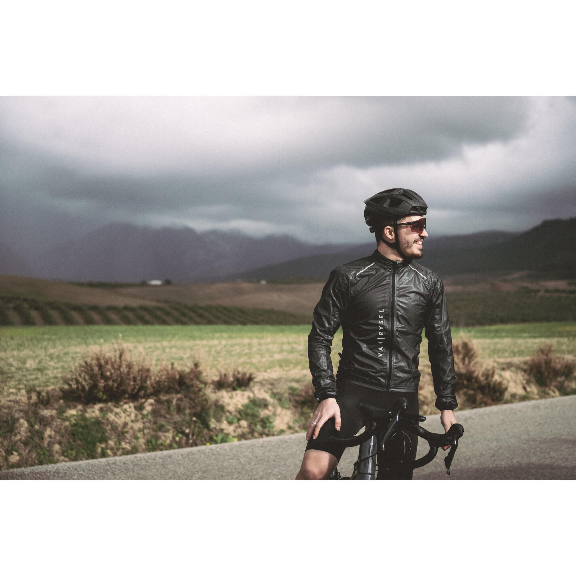 Van Rysel Ultralight Rainproof Cycling Jacket Men's