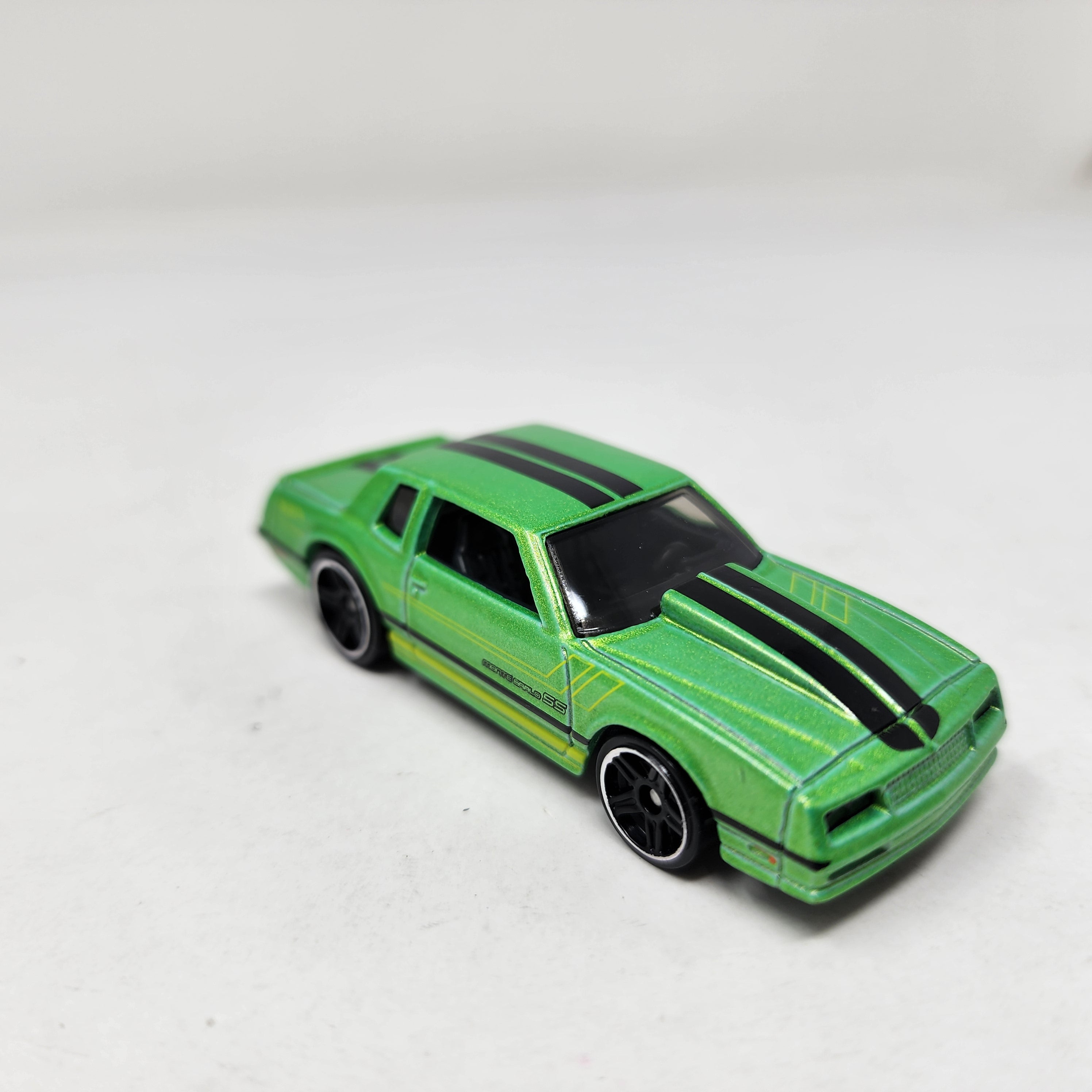 1986 Chevy Monte Carlo * Hot Wheels Loose 1:64 scale Diecast、mySite、hgirdovlk