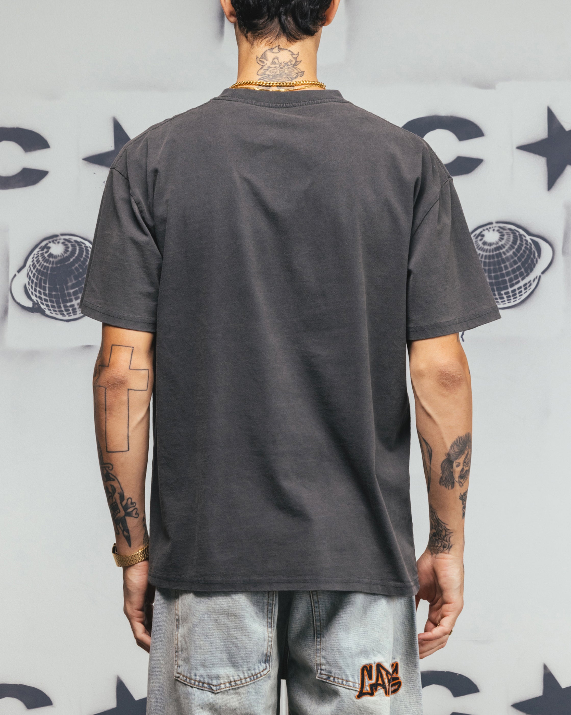 {product_title} - {shop_name}