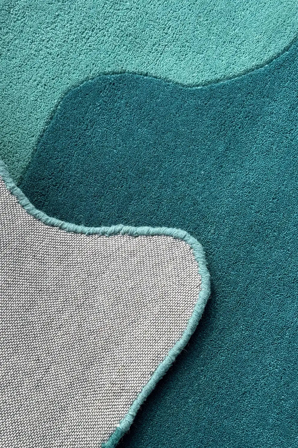 Scallop Corner Hand Tufted Wool Rug、mySite、gigharbornorthrealestate