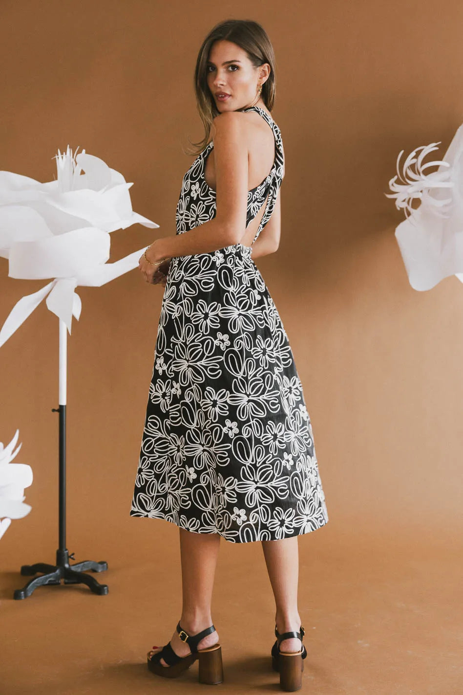 {product_title} - {shop_name}