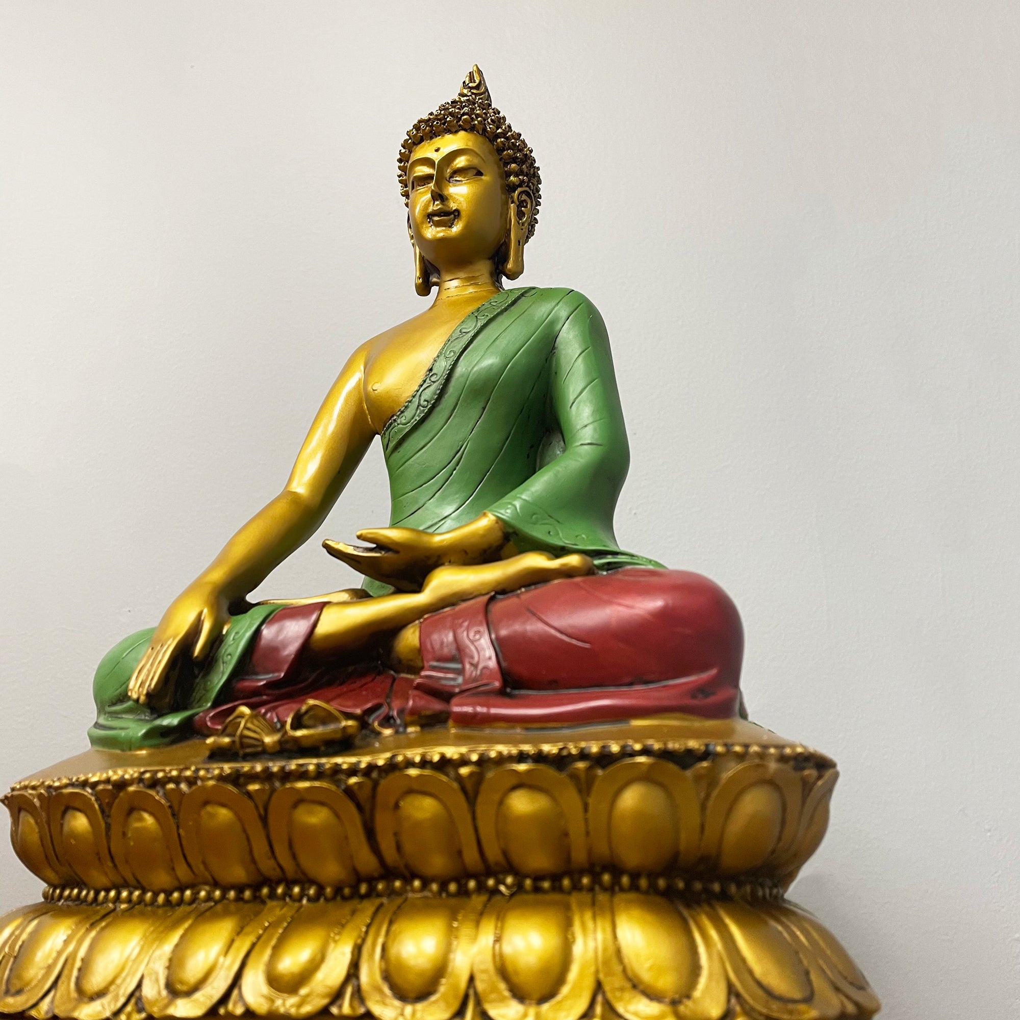 Painted Earth Touching Buddha Statue、mySite、topwebapps