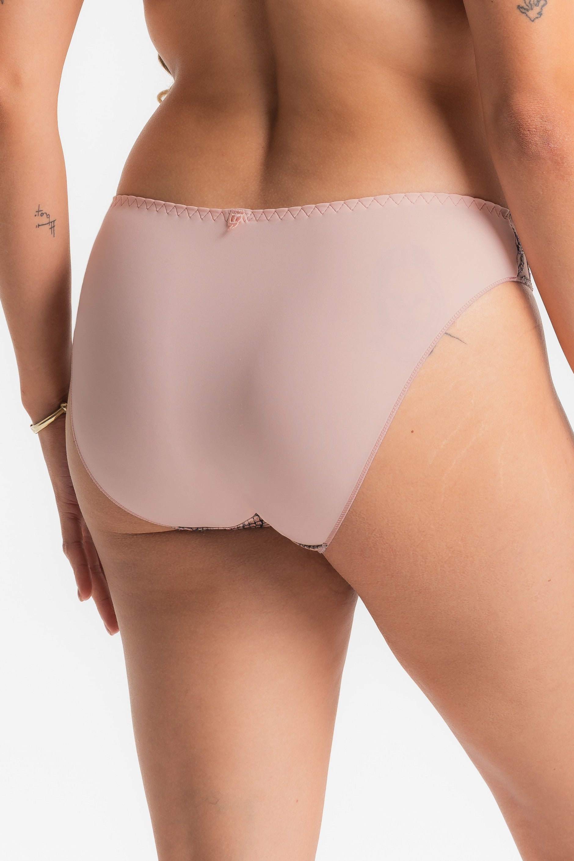  Louisa Bracq Divine Slip、mySite、justintrudeaud