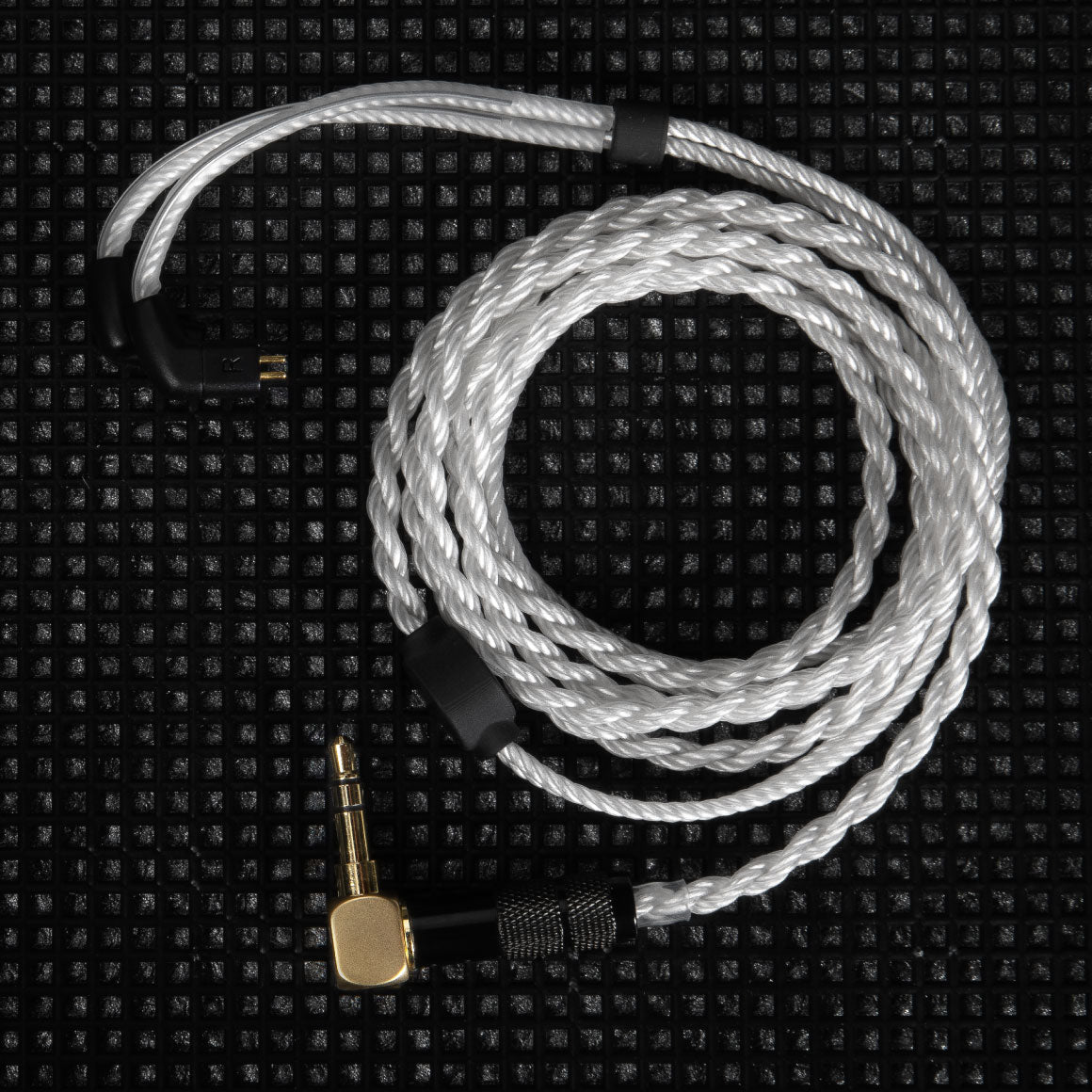  64 Audio - U18s、mySite、merchandisen