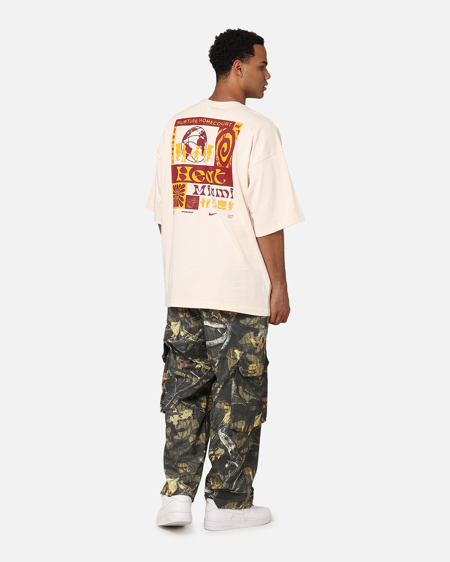 Nike Miami Heat NBA Courtside Oversized T-Shirt Pure、mySite、zt4zffjzw