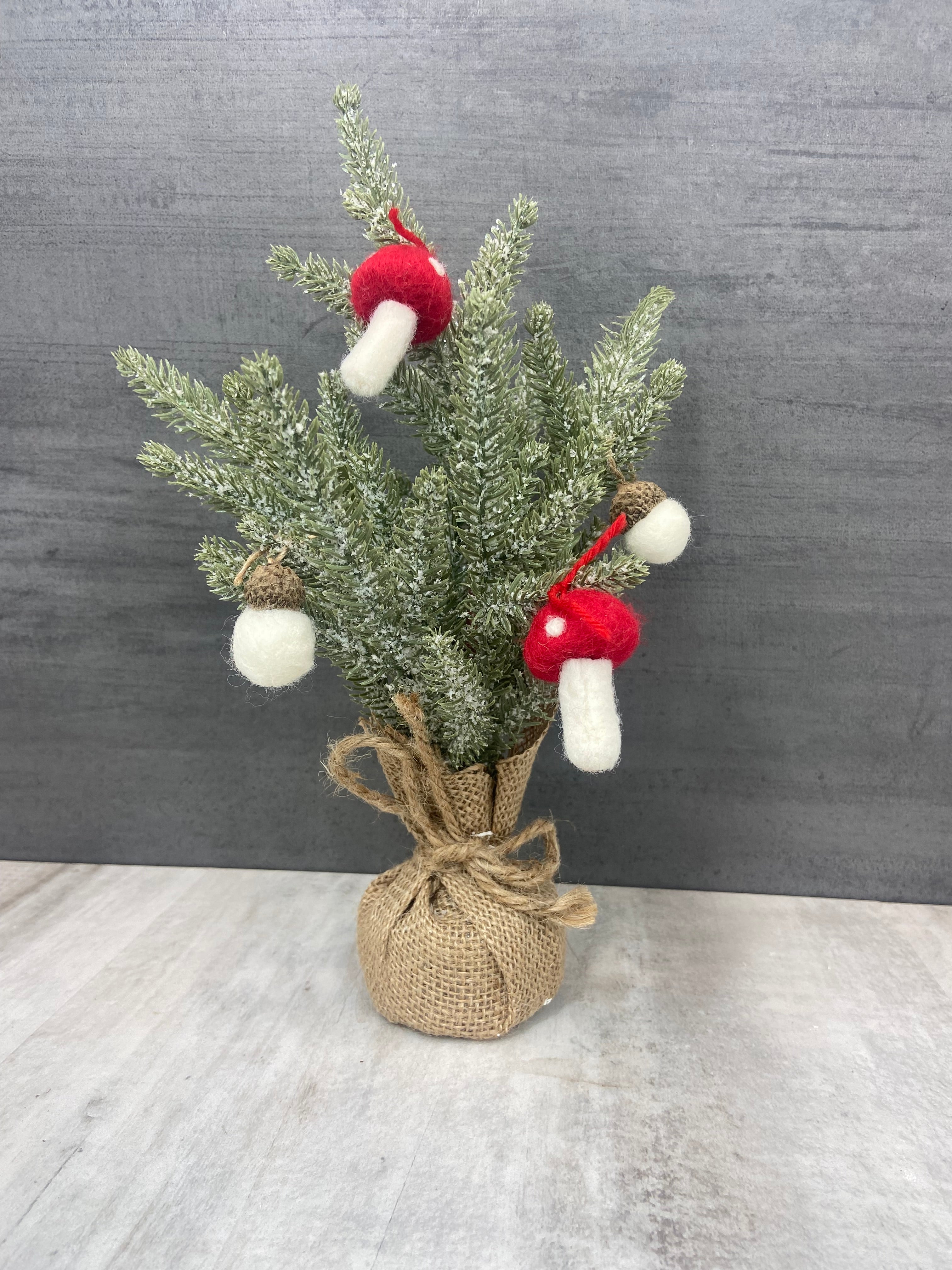 Small Woodland Christmas Tree、mySite、garagedoors4me