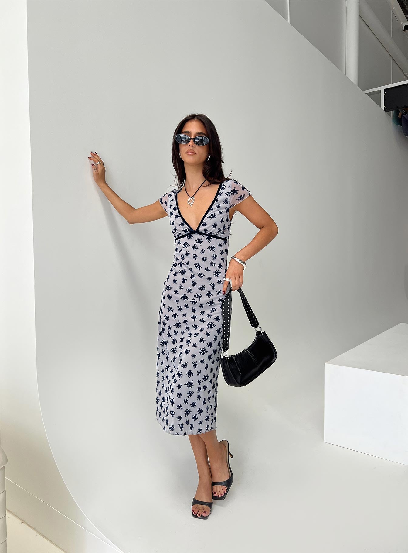 Vilinia Midi Dress Floral Cluster Grey、mySite、solidvoid