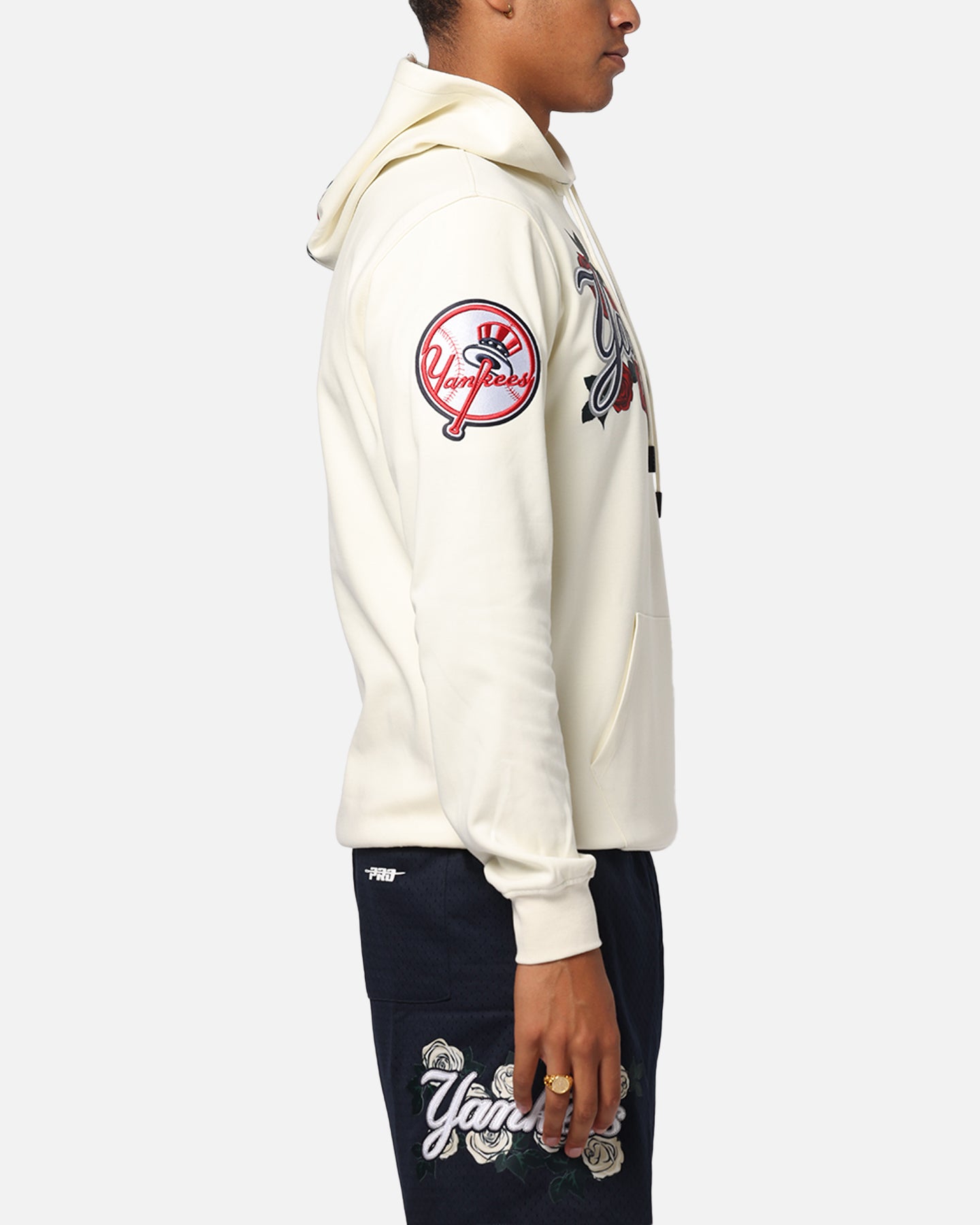 Pro Standard New York Yankees Roses Pullover Hoodie Eggshell、mySite、zt4zffjzw