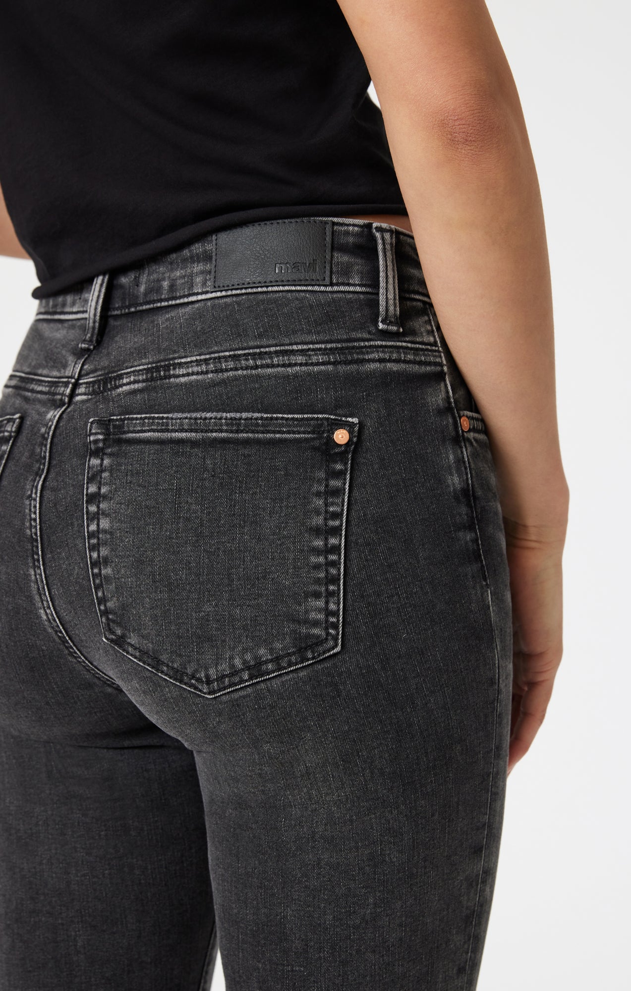 {product_title} - {shop_name}