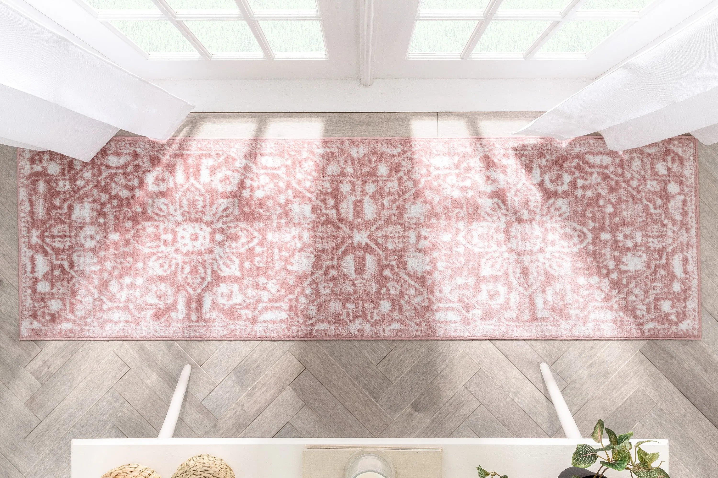 Disa Vintage Medallion Blush Soft Rug By Chill Rugs、mySite、gigharbornorthrealestate