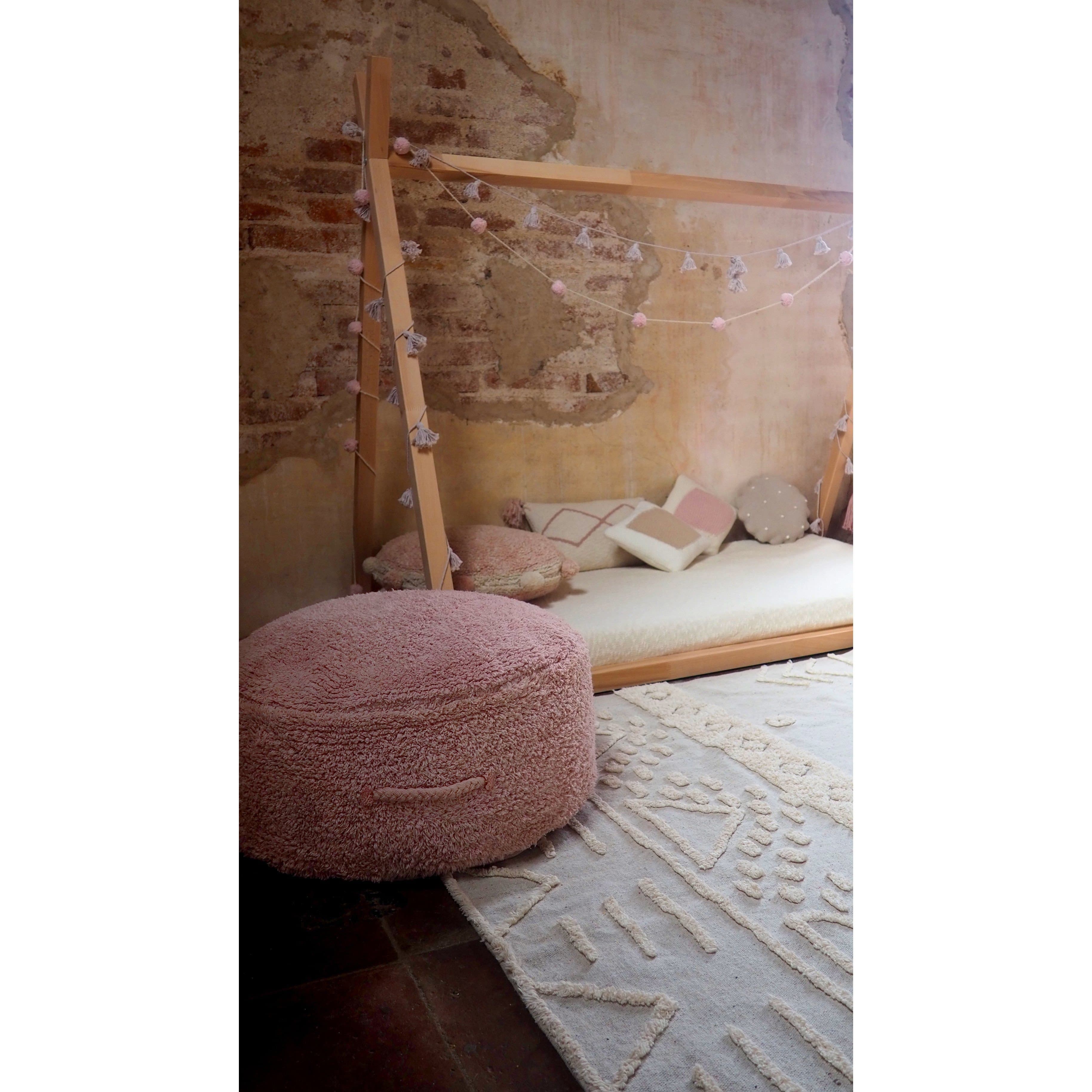 Bubbly Vintage Nude Floor Cushion、mySite、gigharbornorthrealestate