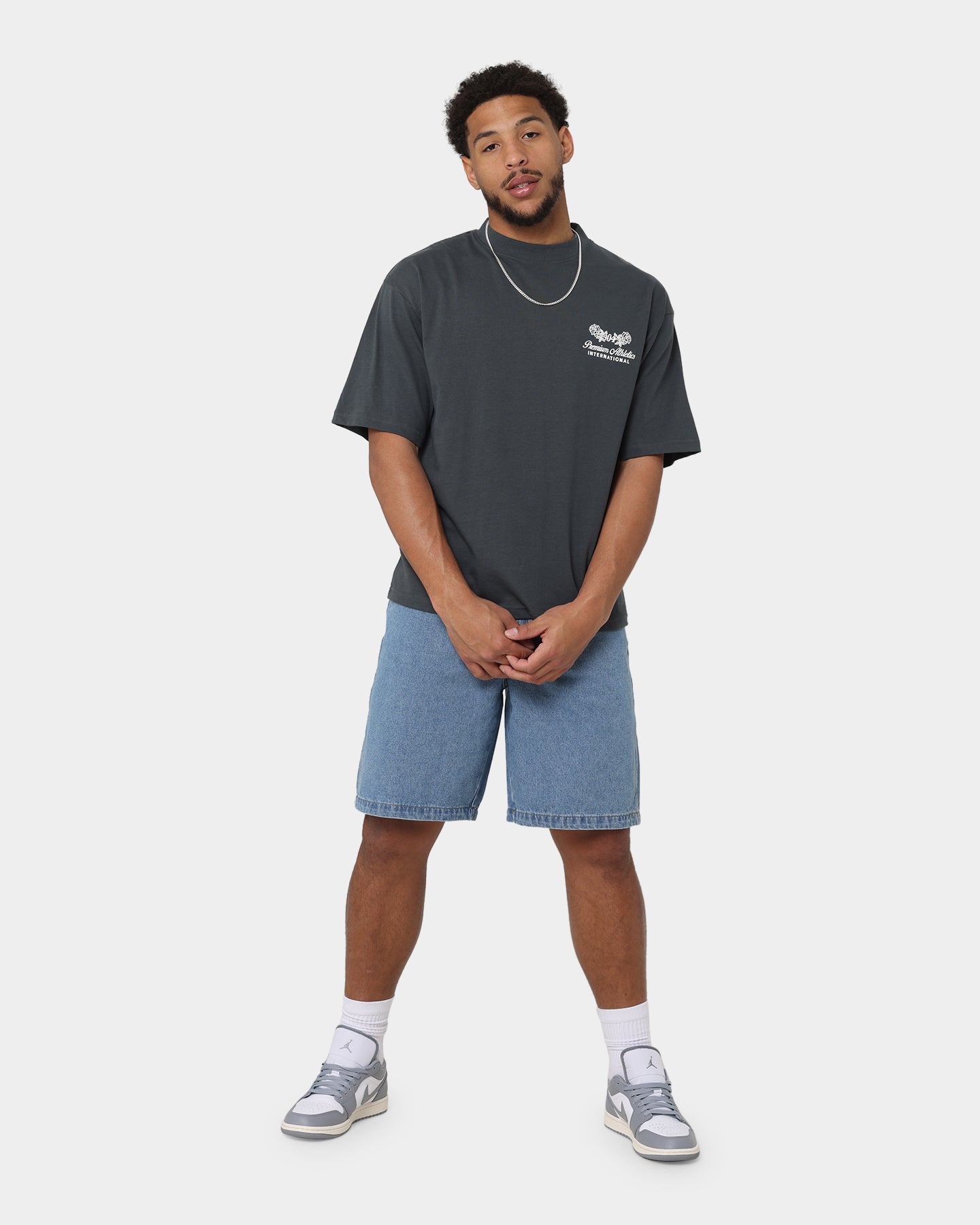 {product_title} - {shop_name}