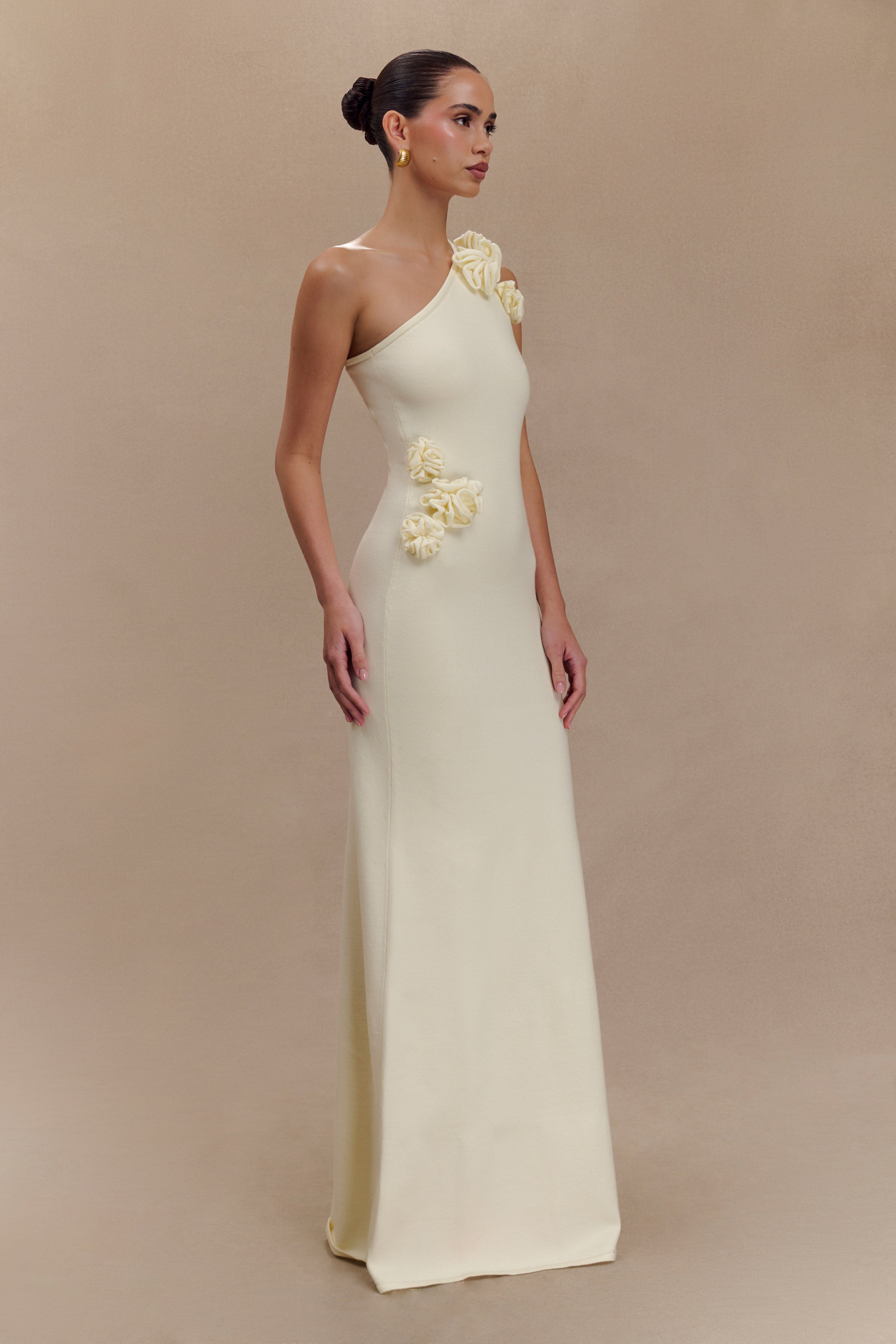 Paloma One Shoulder Knit Maxi Dress With Flowers - Ivory、mySite、solidvoid