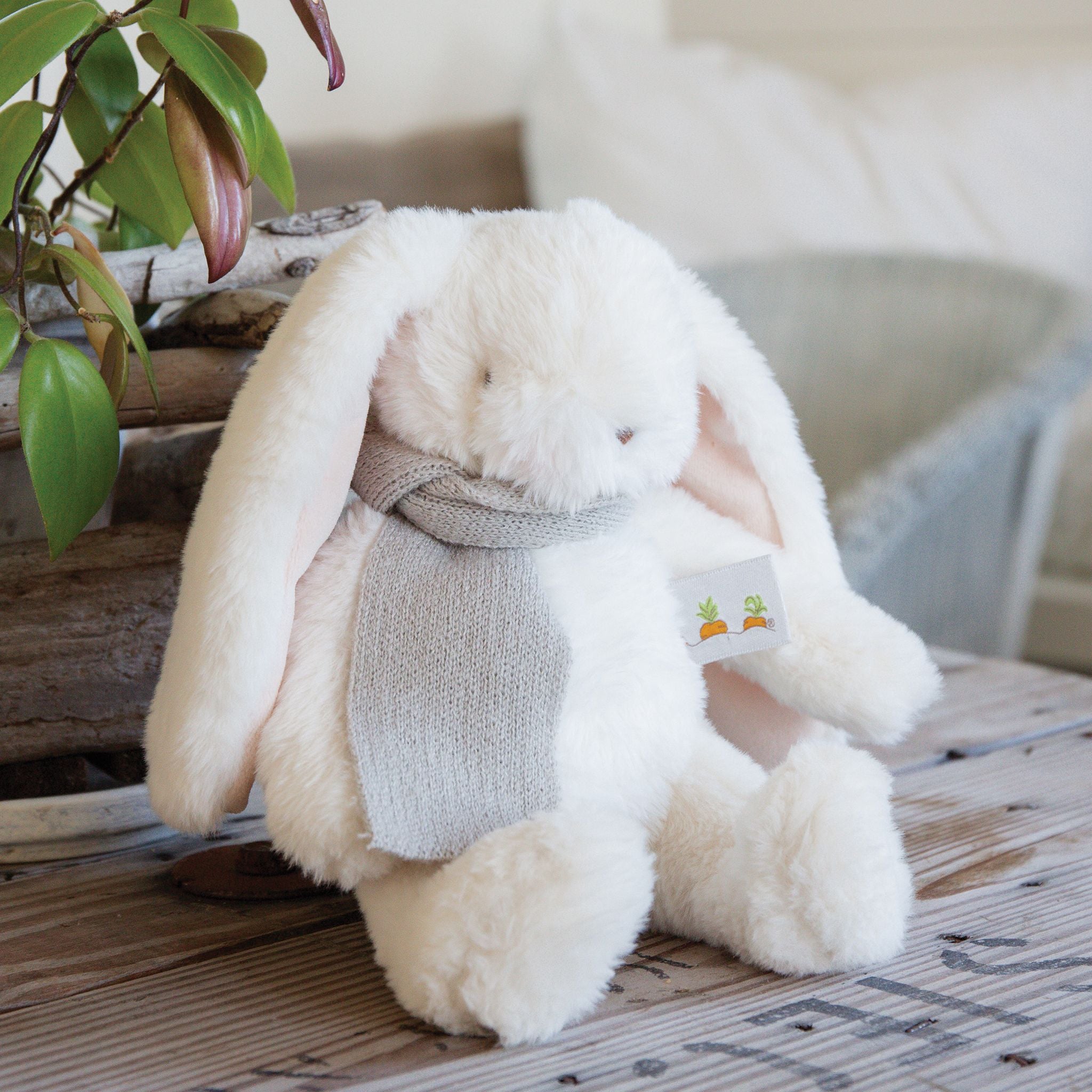 RETIRED - Holiday Wee Nibble Cream Bunny - Gray Scarf、mySite、g9winljtr