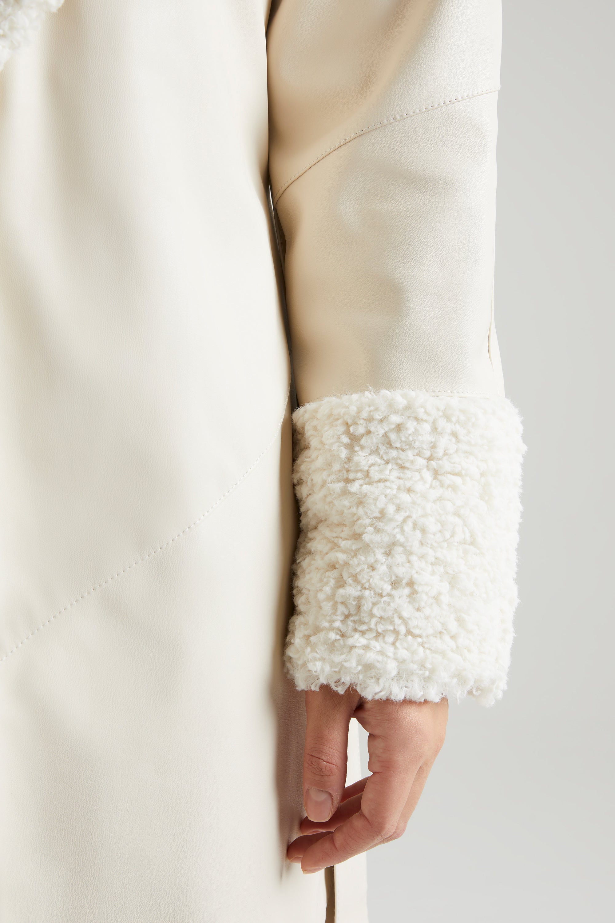 Tie Up Coat with Shearling Collar and Cuffs in Cream、mySite、solidvoid