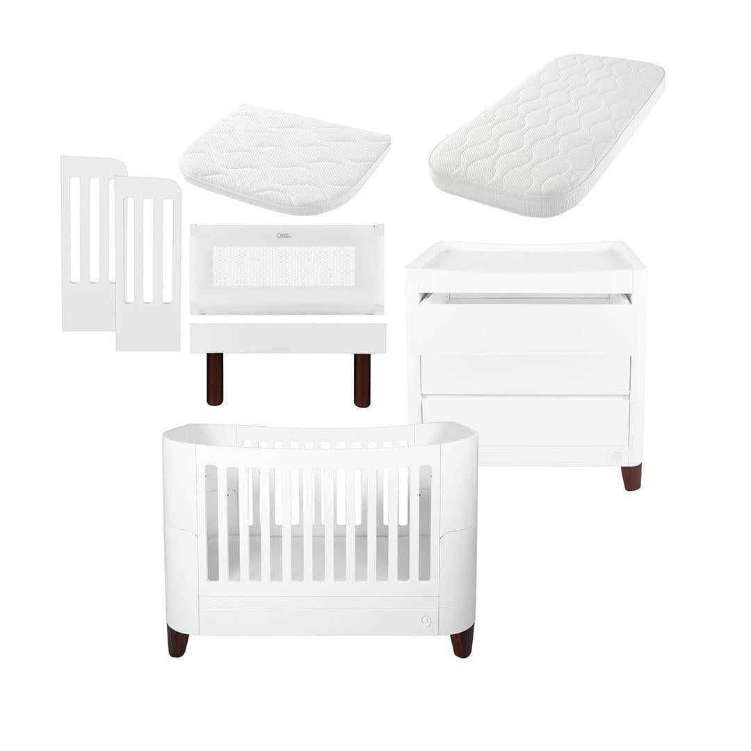  Gaia Baby Serena Cot Bed + Bedside Crib Set (Incl Bedside mattress), Cot Bed and Dresser - White / Walnut、mySite、merchandisen