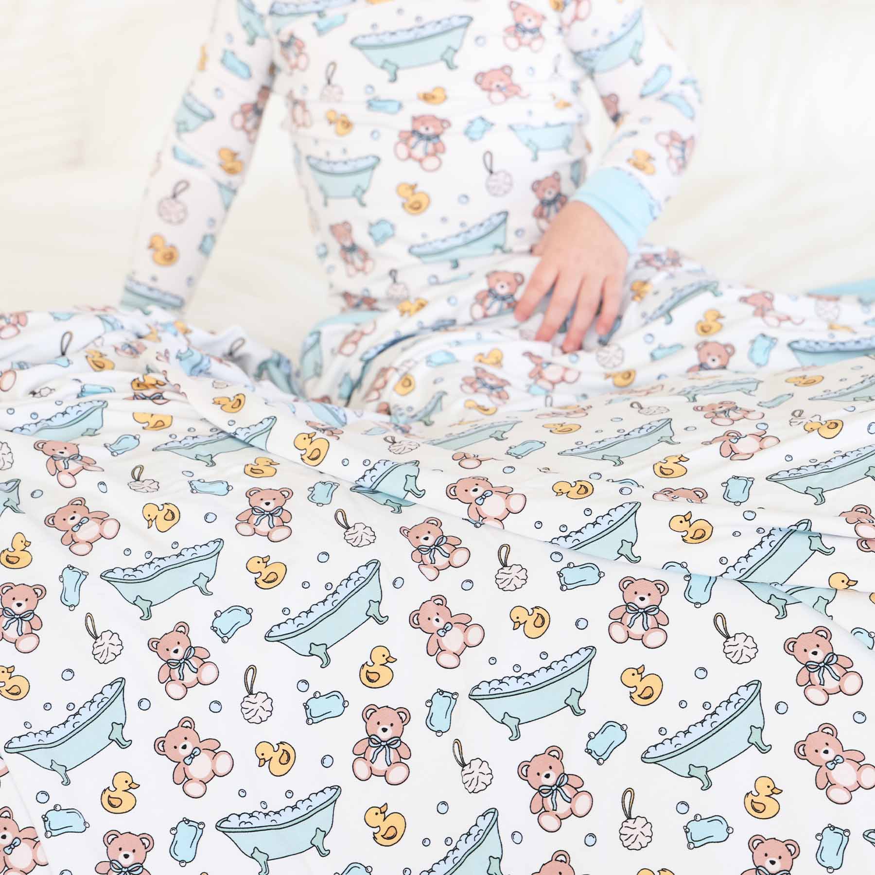  Bathtime Besties Double Sided Bamboo Blanket | Blue、mySite、layawaytickets