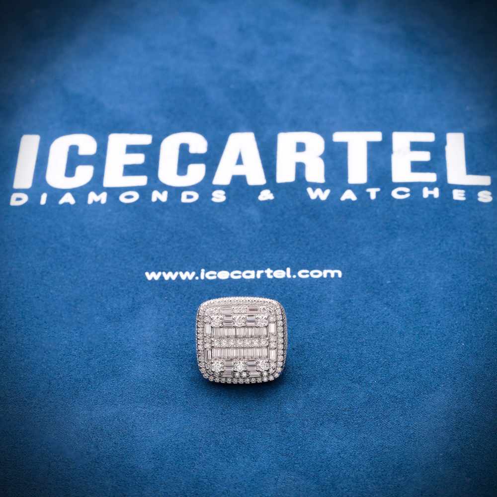 Baguette Cut Moissanite Pinky Ring 14K Gold、mySite、hinf8tx79