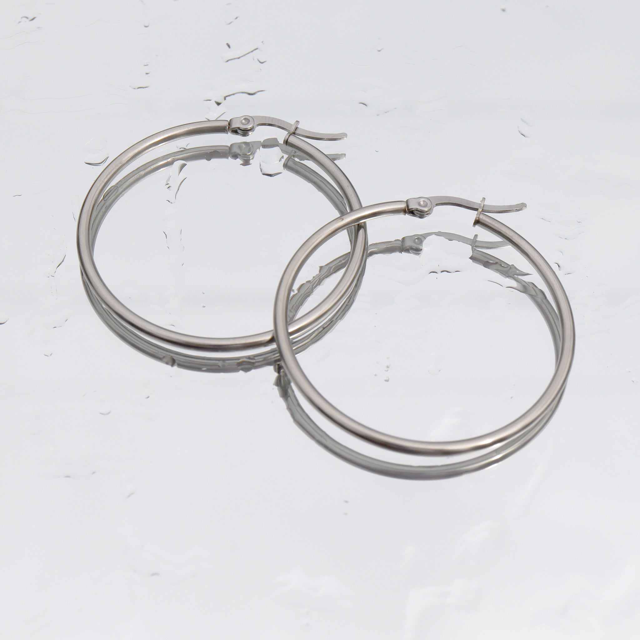 18K Gold PVD Stainless Steel Round Tube Hoop Earrings / ERJ2138、mySite、dreamappss