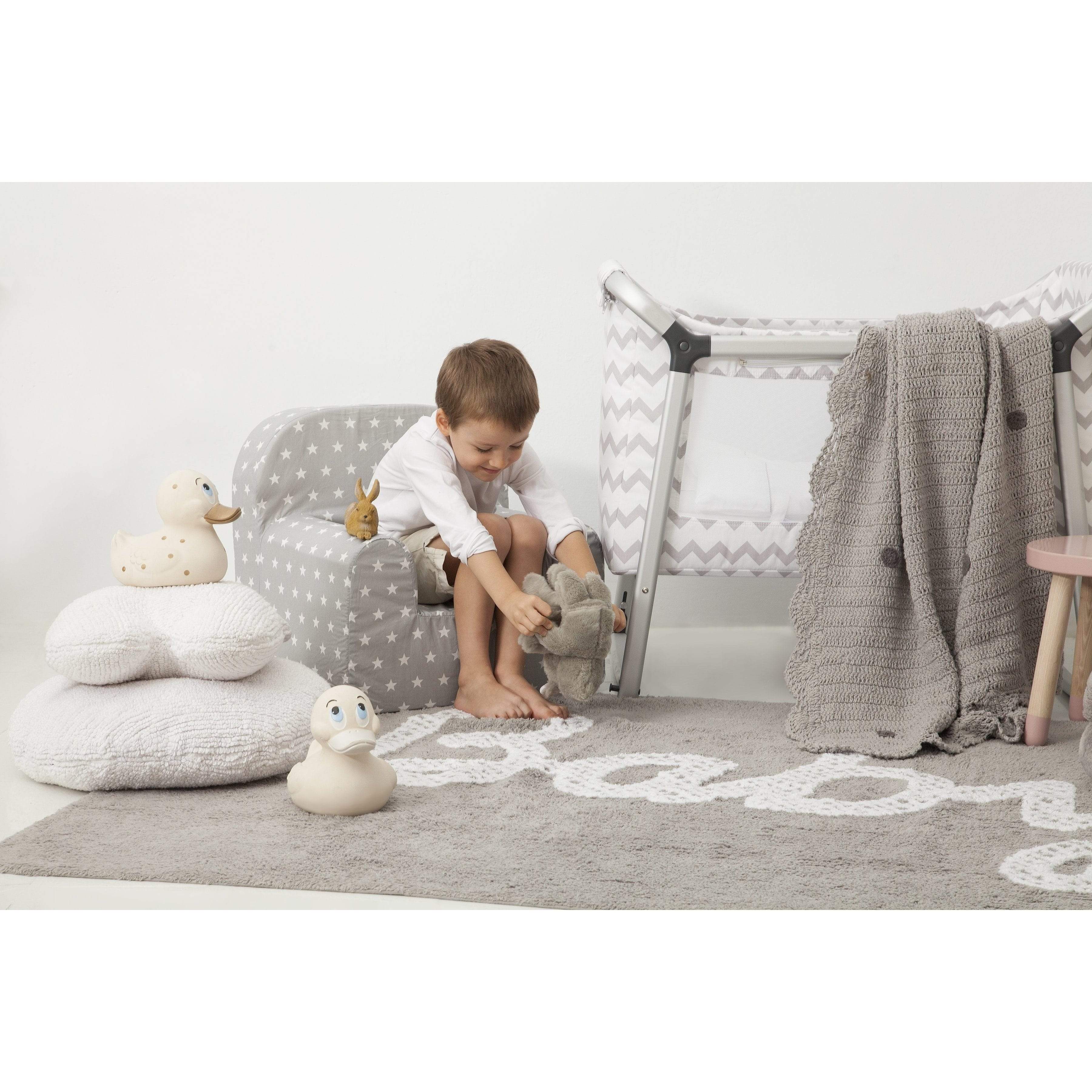 Wings White Cushion、mySite、gigharbornorthrealestate