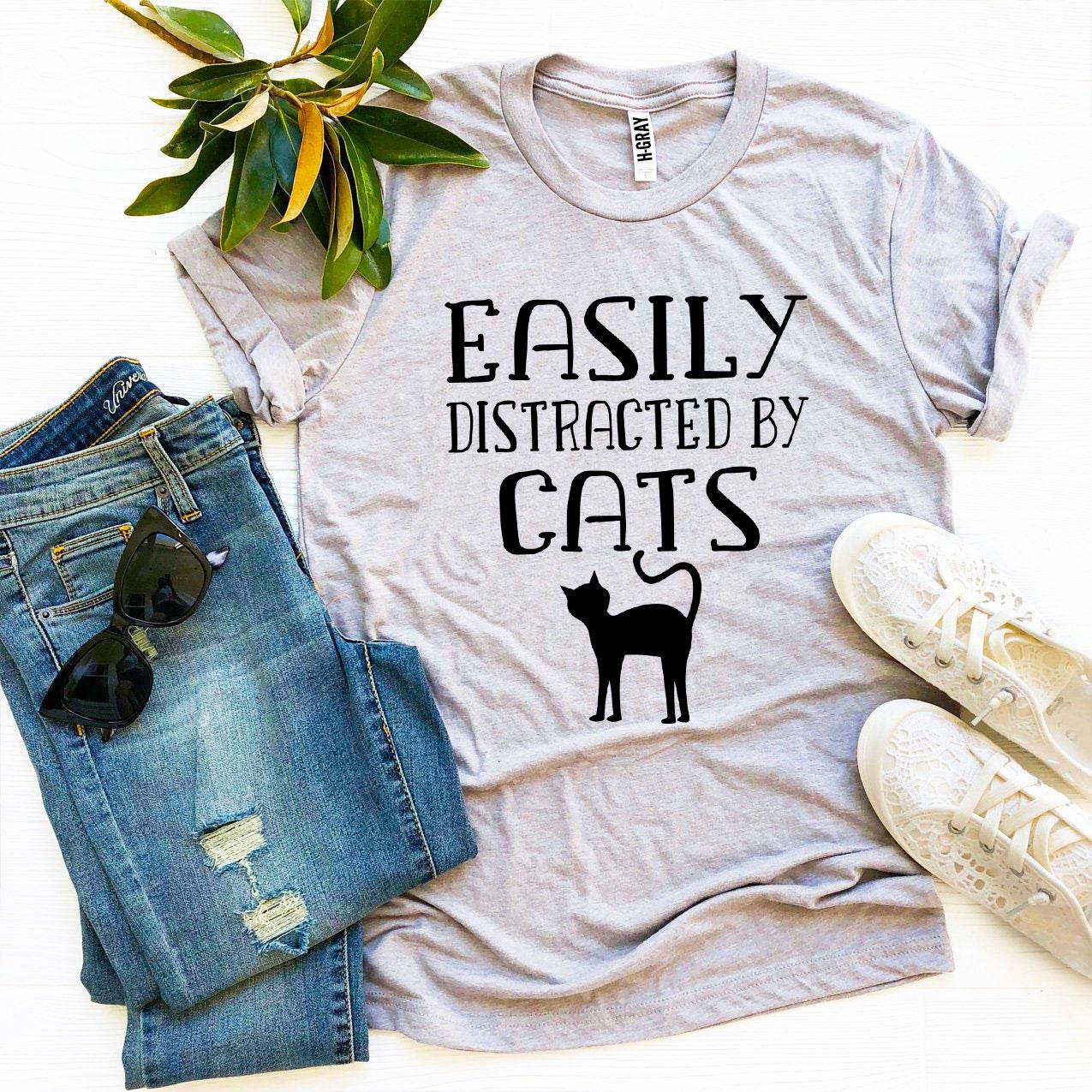 Easily Distracted By Cats T-Shirt、mySite、camillekostekn