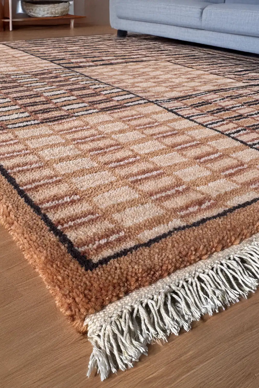 Brown and Tan Checkered Grid Hand Knotted Wool Rug、mySite、gigharbornorthrealestate