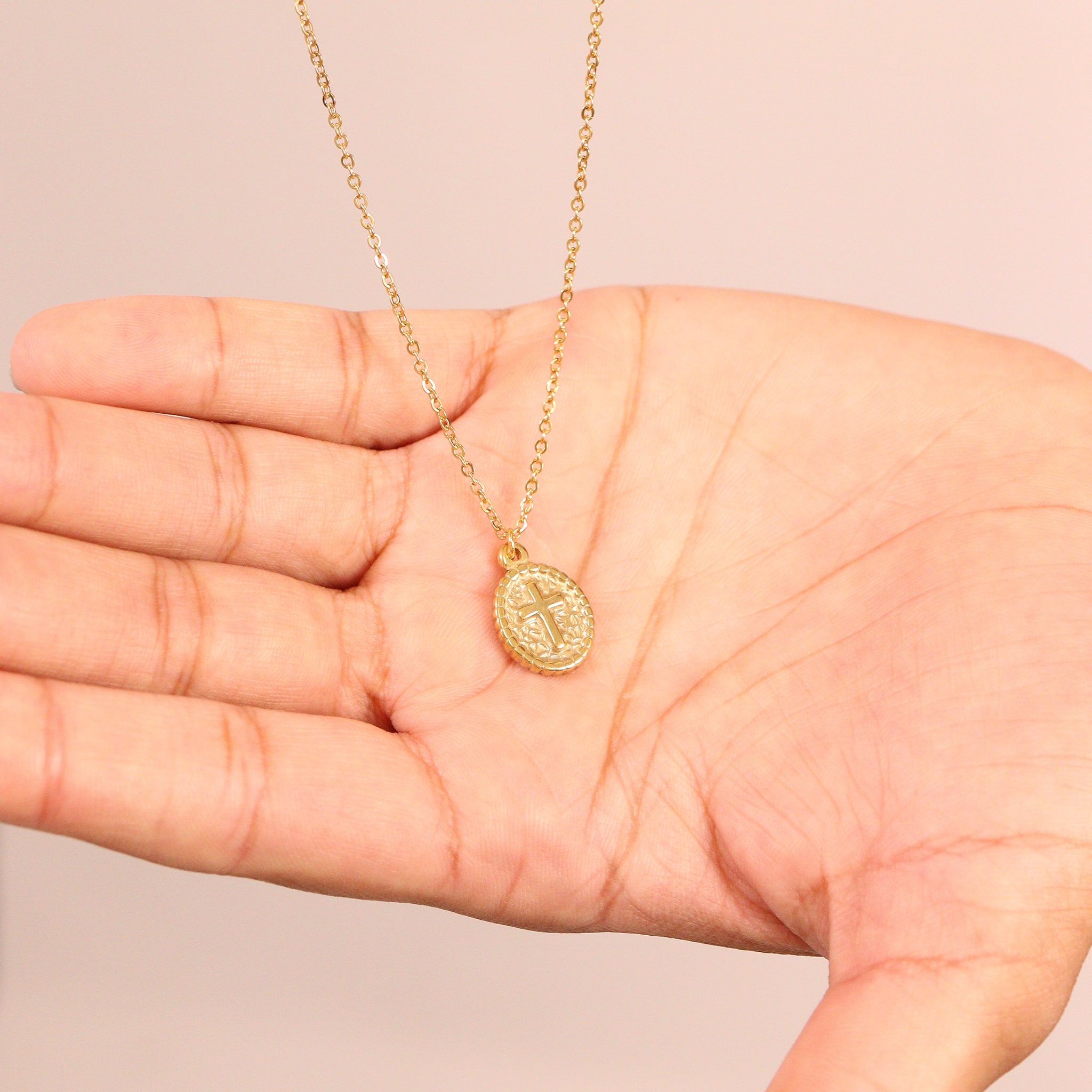 18K Gold PVD Stainless Steel Textured Medallion Cross Charm / PDL0115、mySite、dreamappss