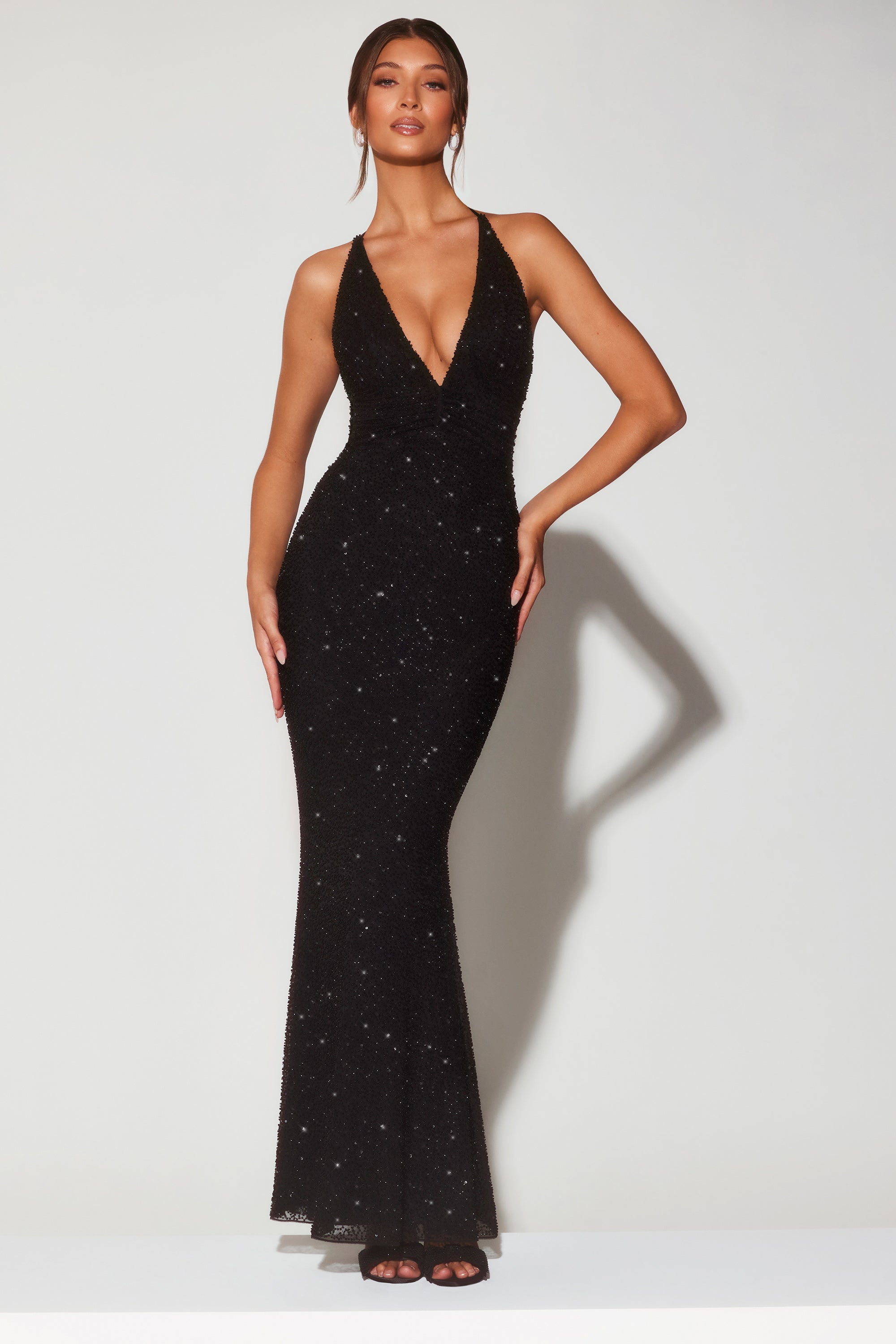 Embellished Plunge Halter Neck Evening Gown in Black、mySite、solidvoid