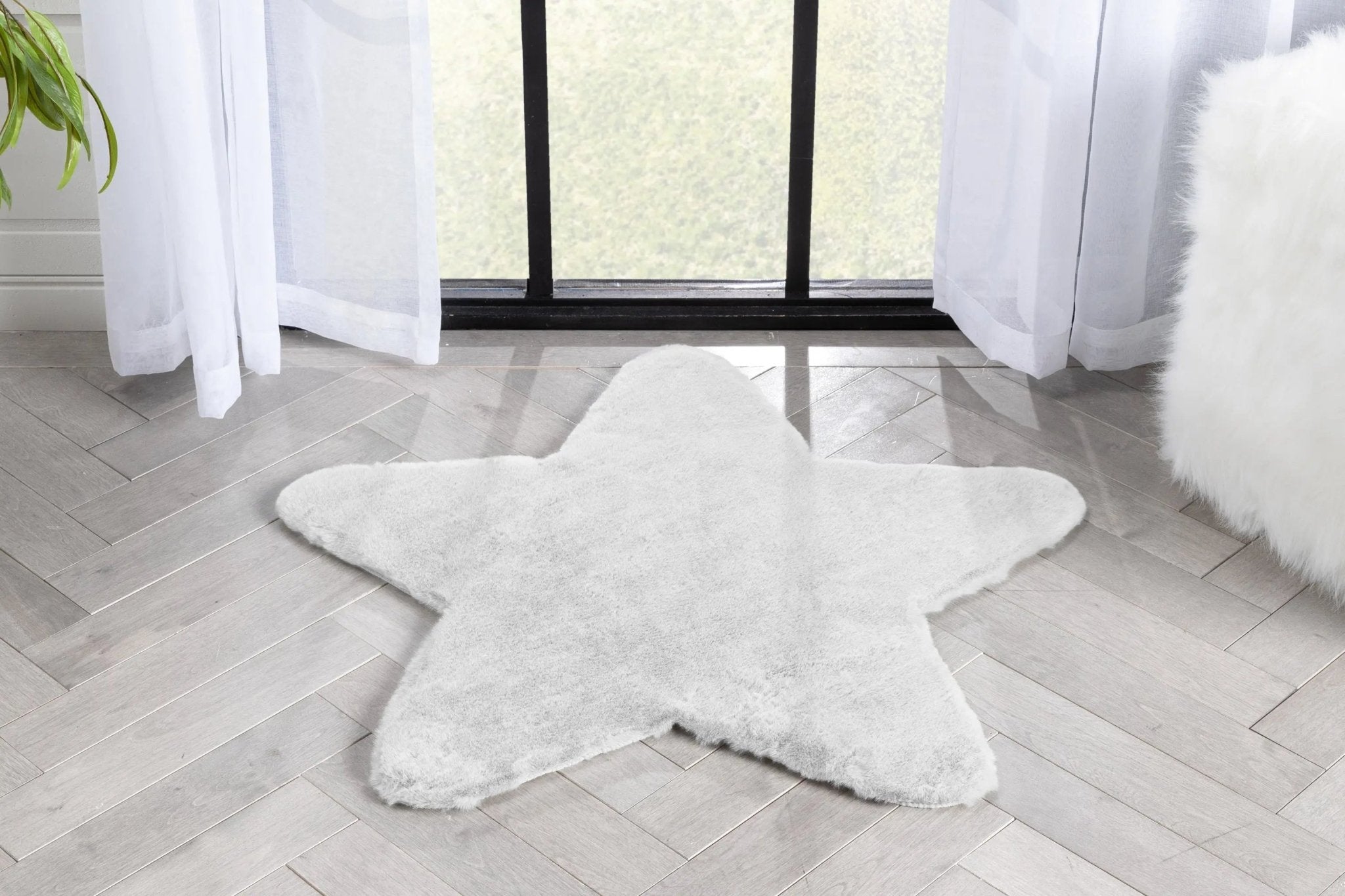 Crest Modern Glam Faux Fur Plush White Shag Rug、mySite、gigharbornorthrealestate