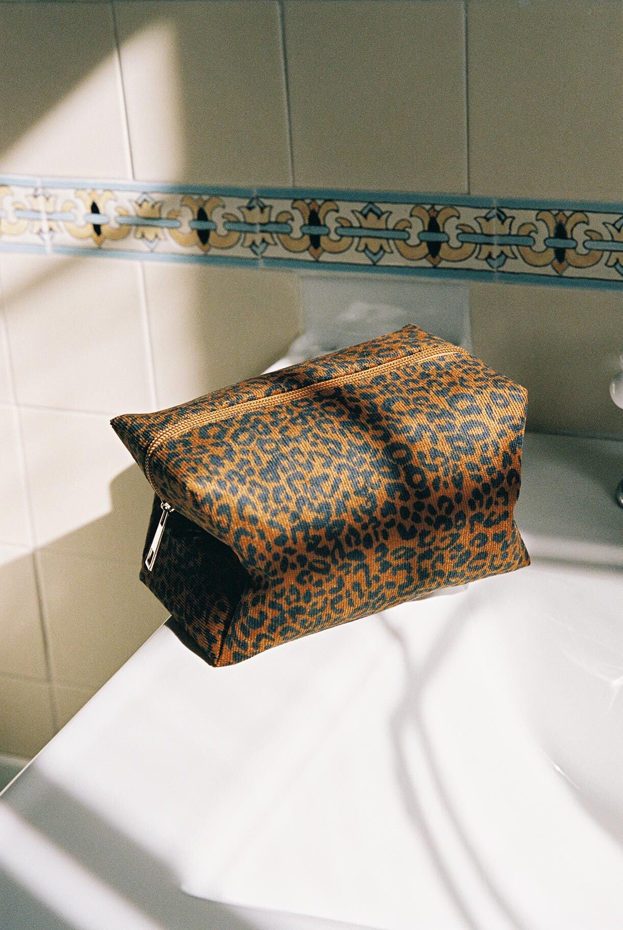 Cappucino Pouch Leopard、mySite、solidvoid