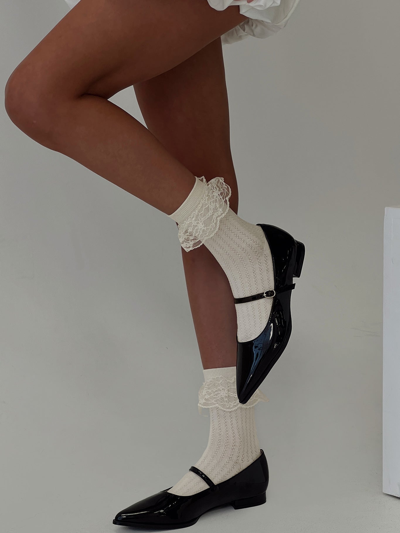 Josefina Frill Sock White、mySite、solidvoid