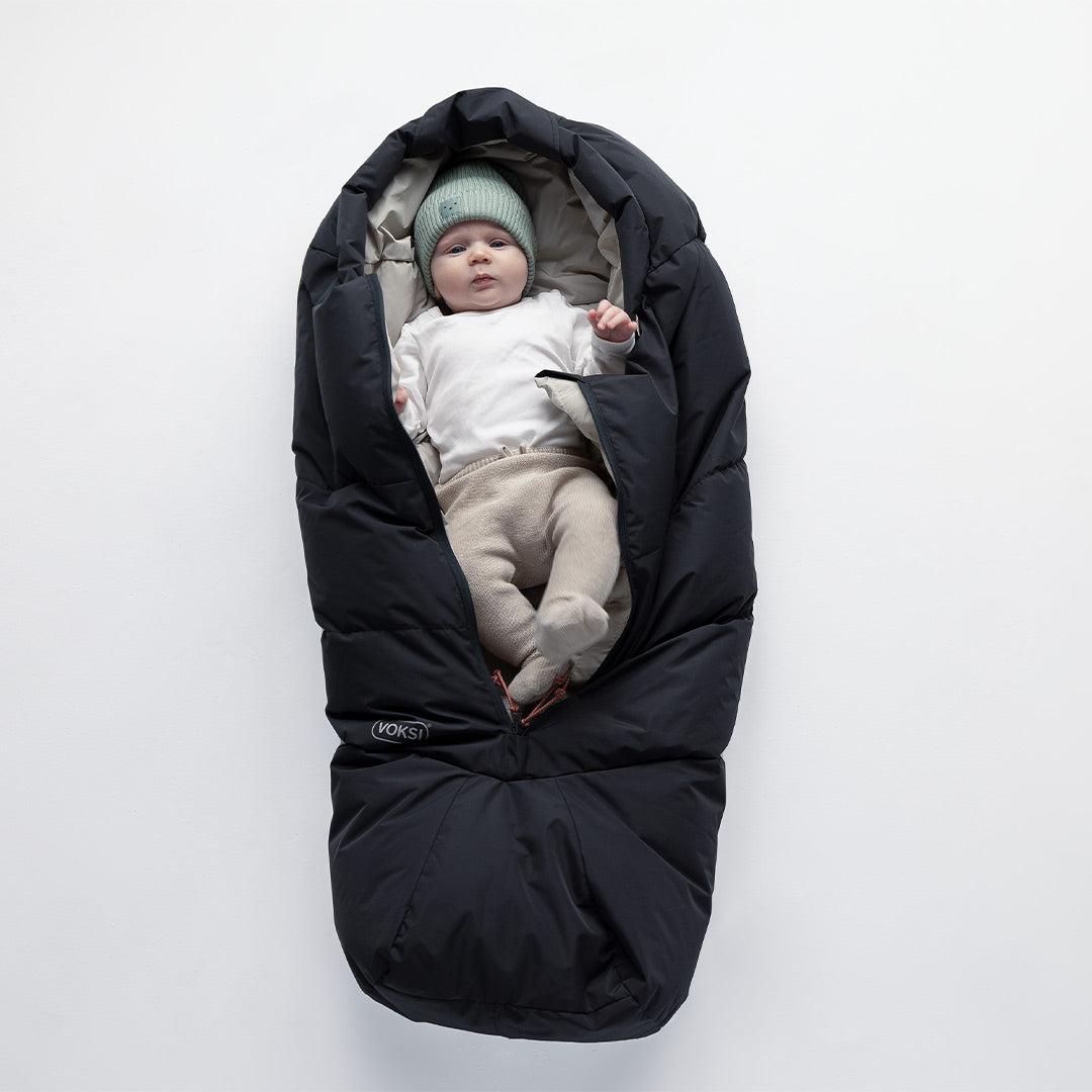  Voksi Adventure North Footmuff - Black - Seashell Sand、mySite、merchandisen