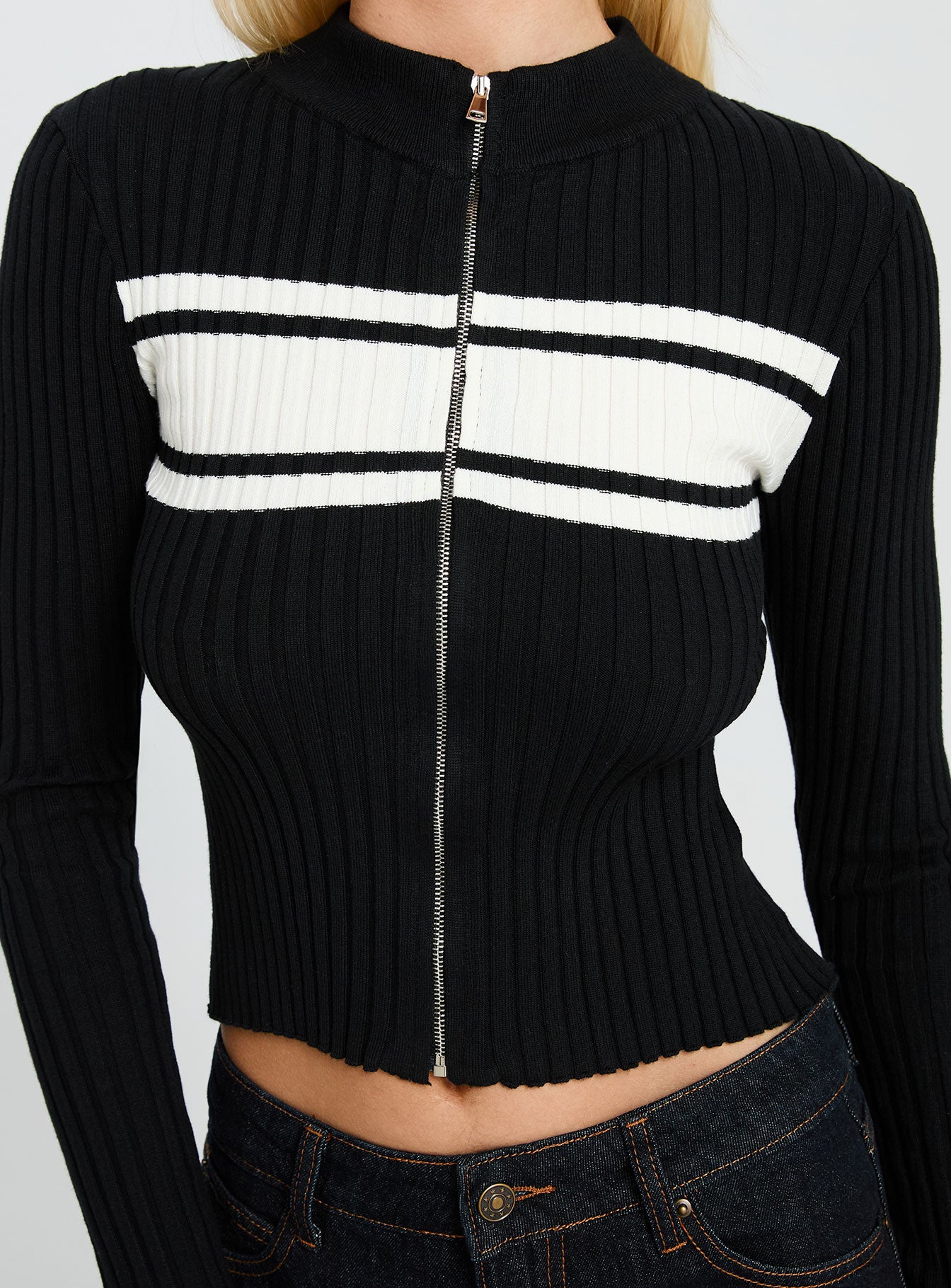 Decisive Zip Through Knit Sweater Black / White、mySite、solidvoid