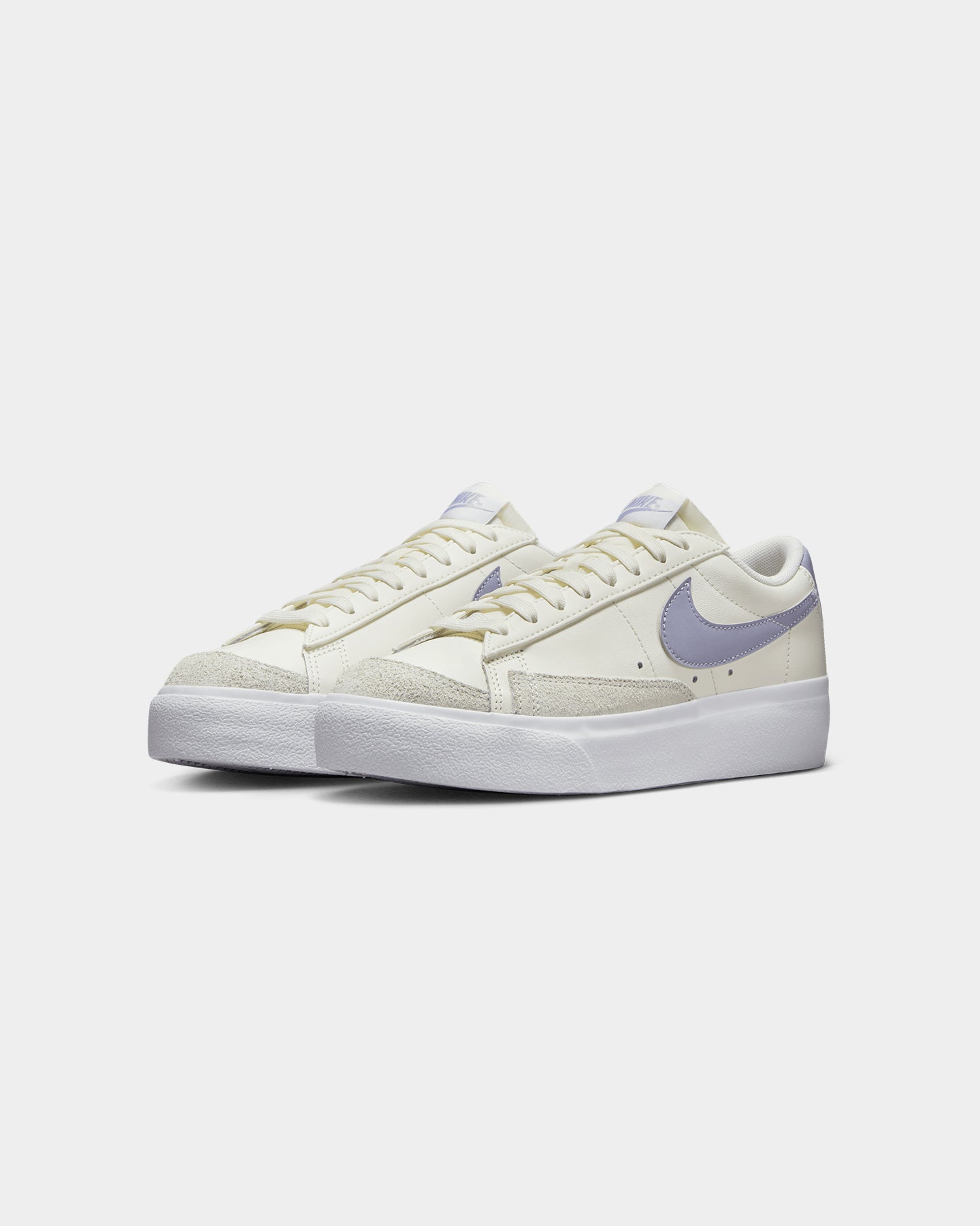 Nike Women's Blazer Low Platform Sail/Indigo Haze、mySite、zt4zffjzw