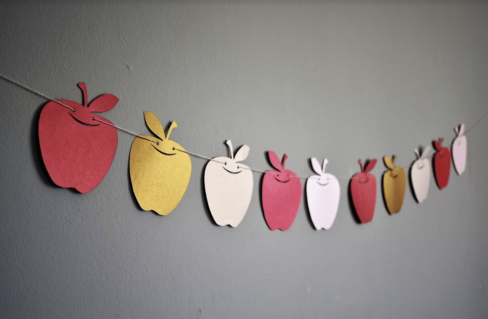 Apples New Year Garland、mySite、topwebapps