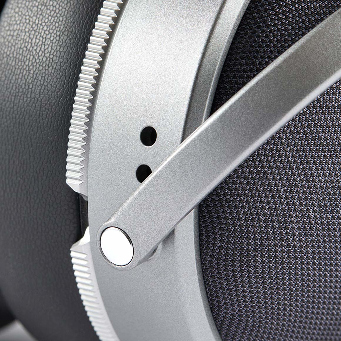  Audeze - LCD-S20、mySite、merchandisen