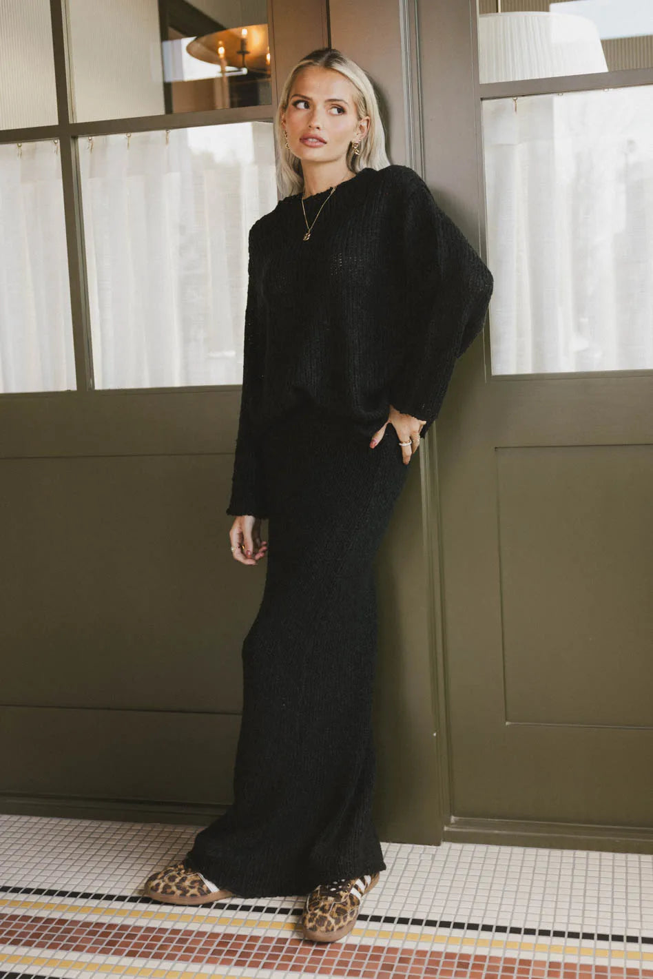 {product_title} - {shop_name}