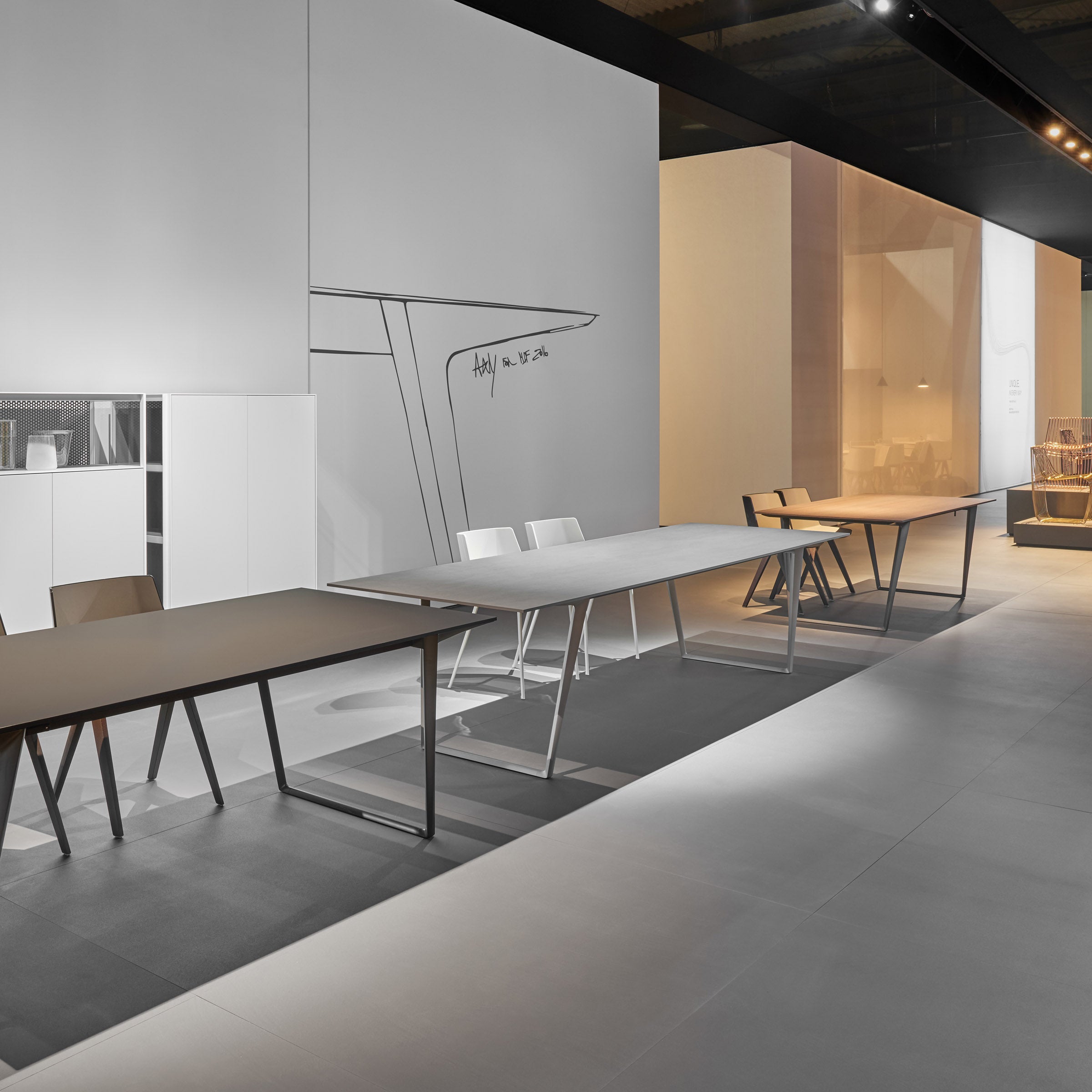 Table AXY by Claudio Bellini for MDF Italia、mySite、neckold