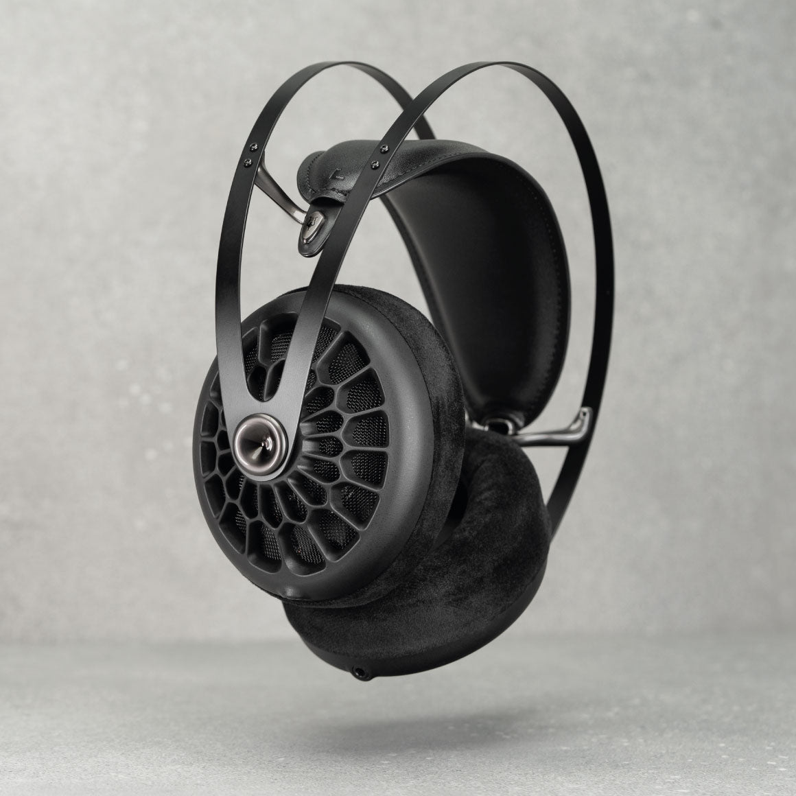  Meze - 105 AER、mySite、merchandisen