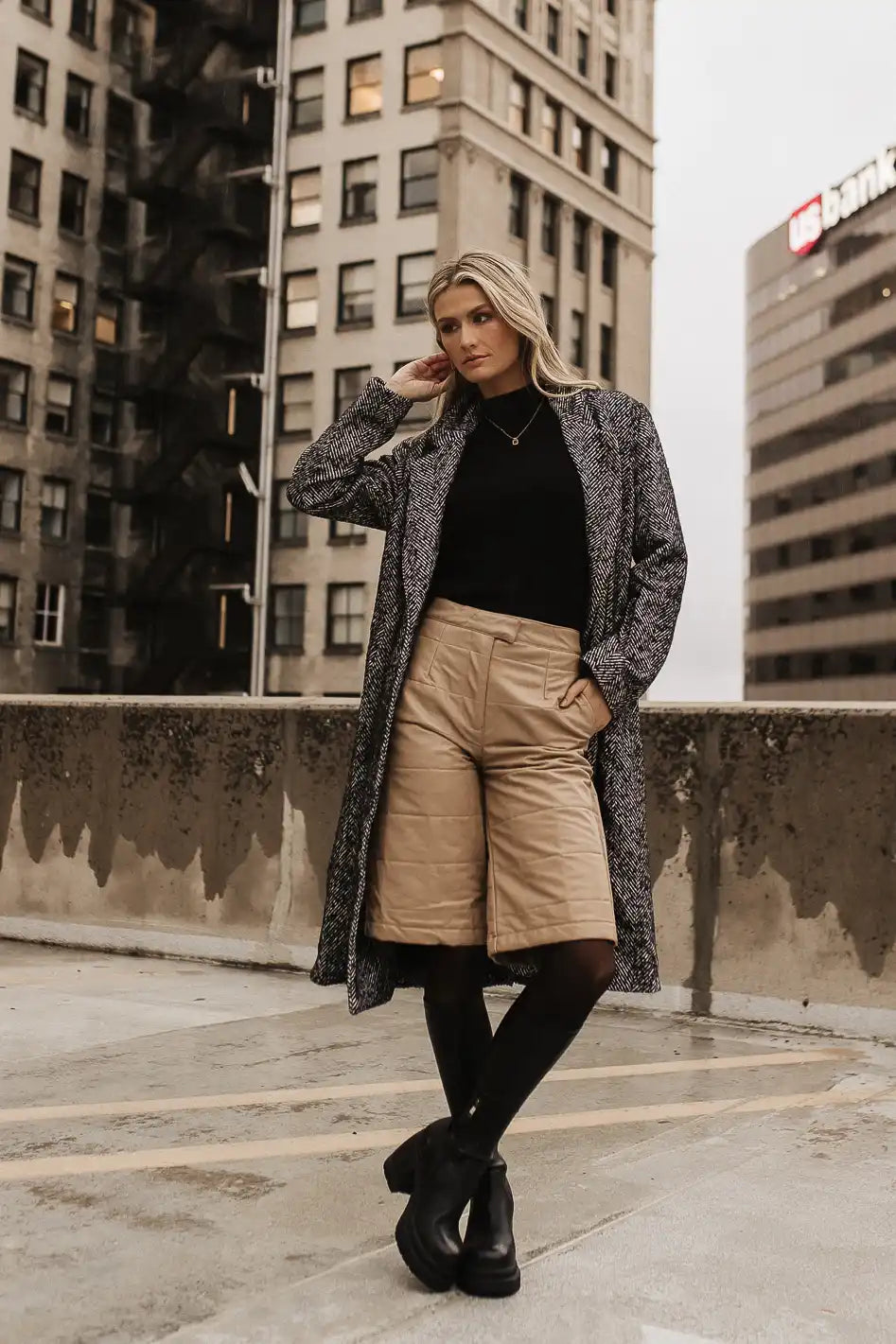 {product_title} - {shop_name}