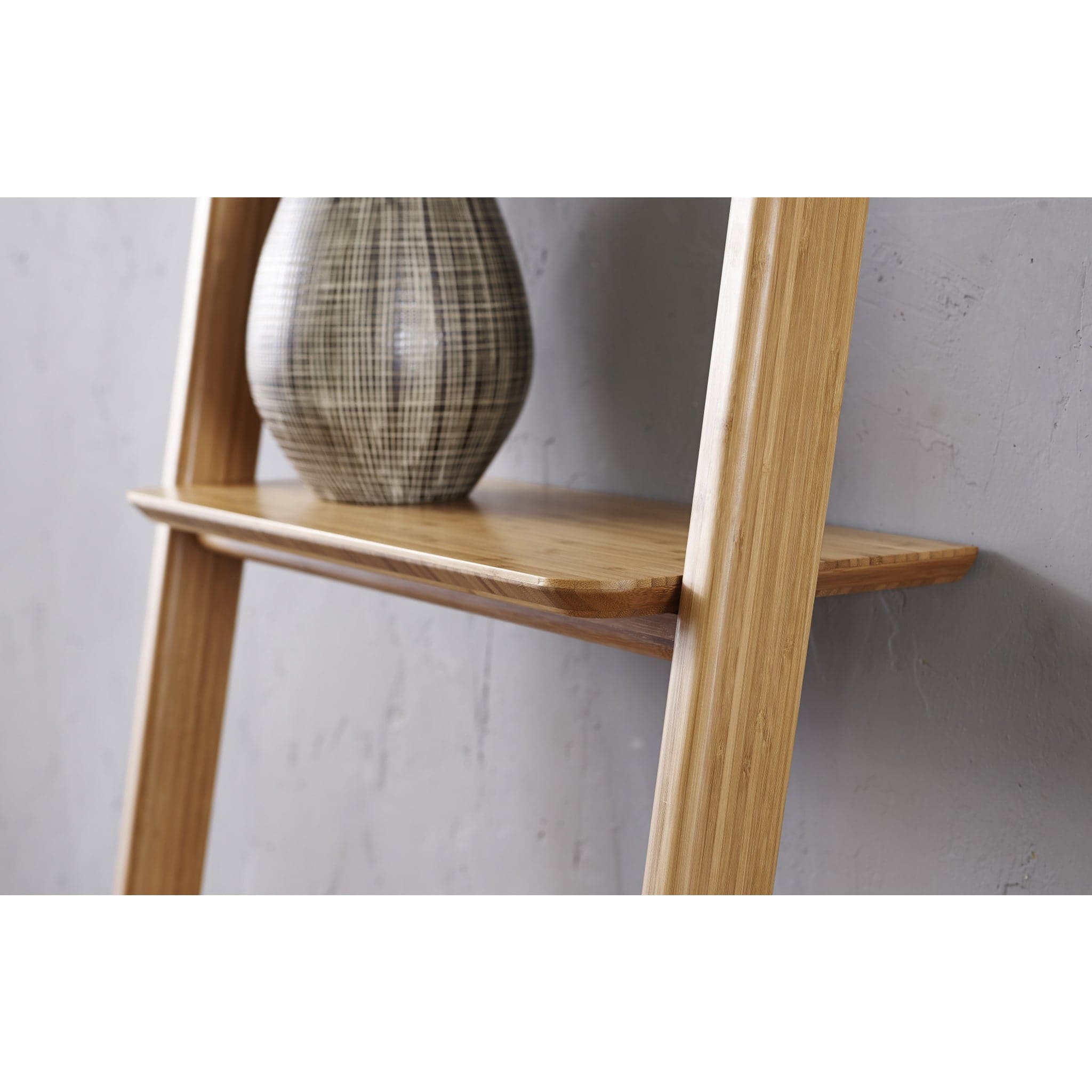 Currant Leaning Bookshelf、mySite、neckold
